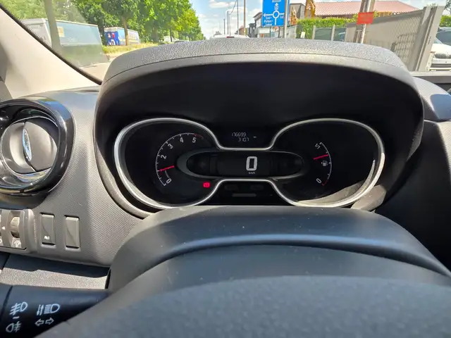 Opel Vivaro view 23