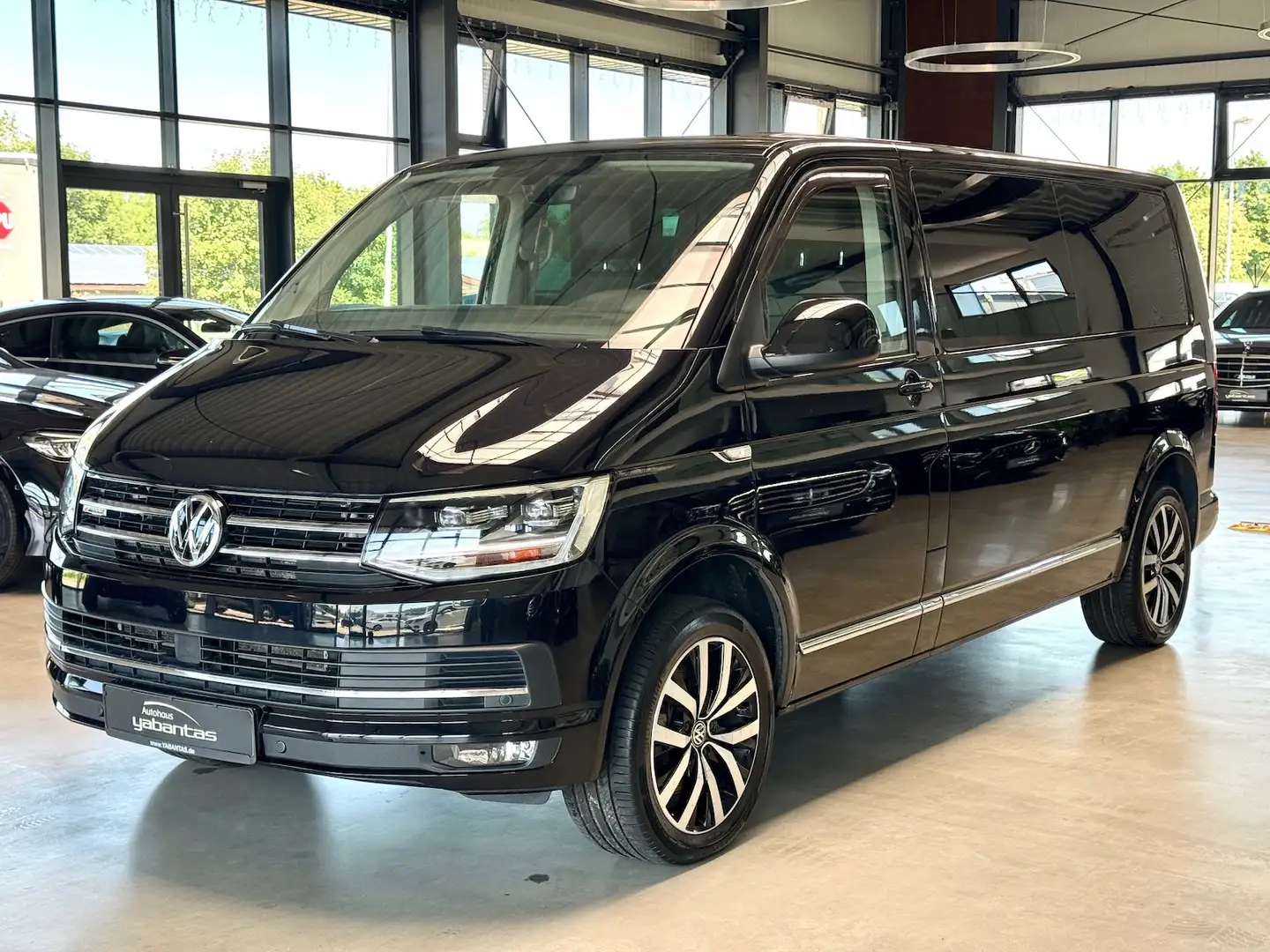 Volkswagen T6 Transporter Caravelle Highline lang 4Motion Kamera LED AHK Schwarz - 1