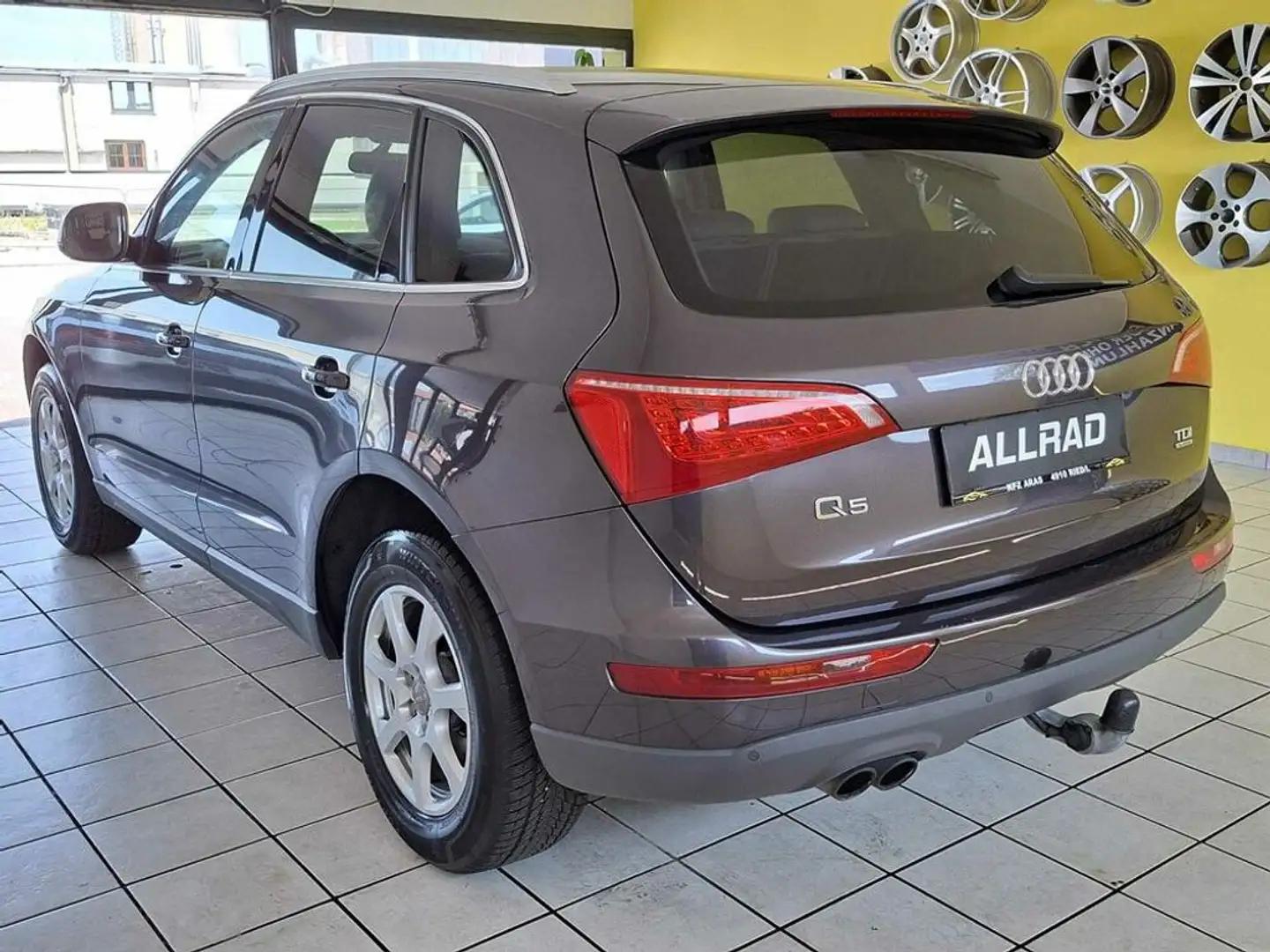 Audi Q5 2.0 TDI quattro AHK, SITZHEIZUNG, PDC, TEMP. Grau - 2