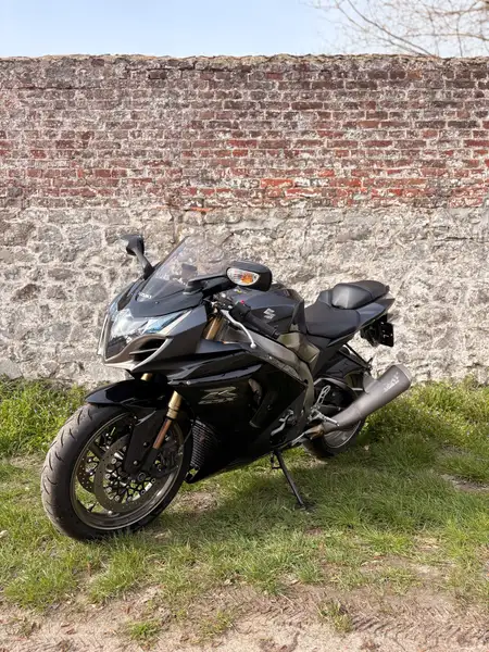 Suzuki GSX-R 1000 - foto 6