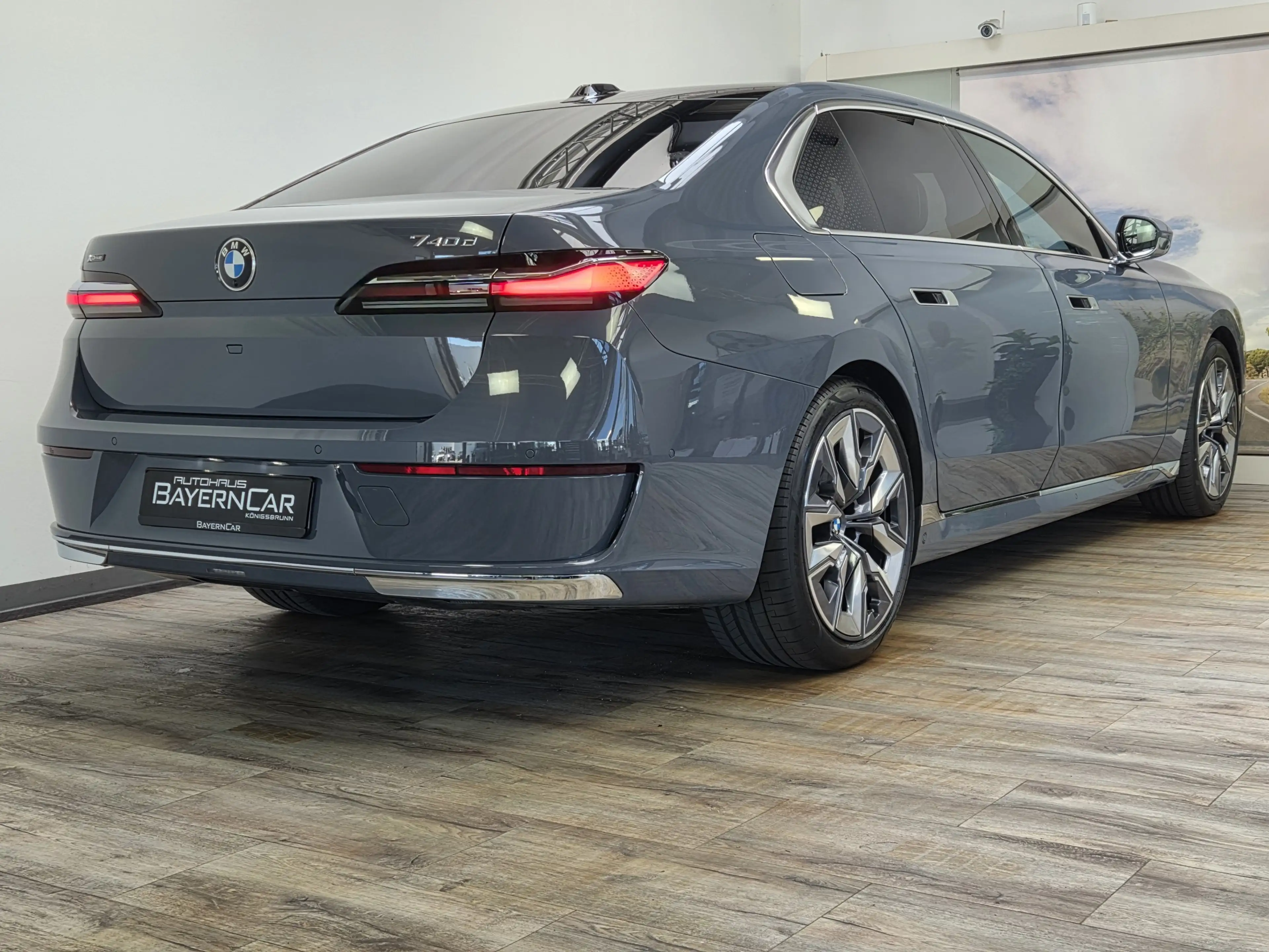 BMW 740 xDr Design Pure Excellence TV Lounge 21Zoll — photo 6
