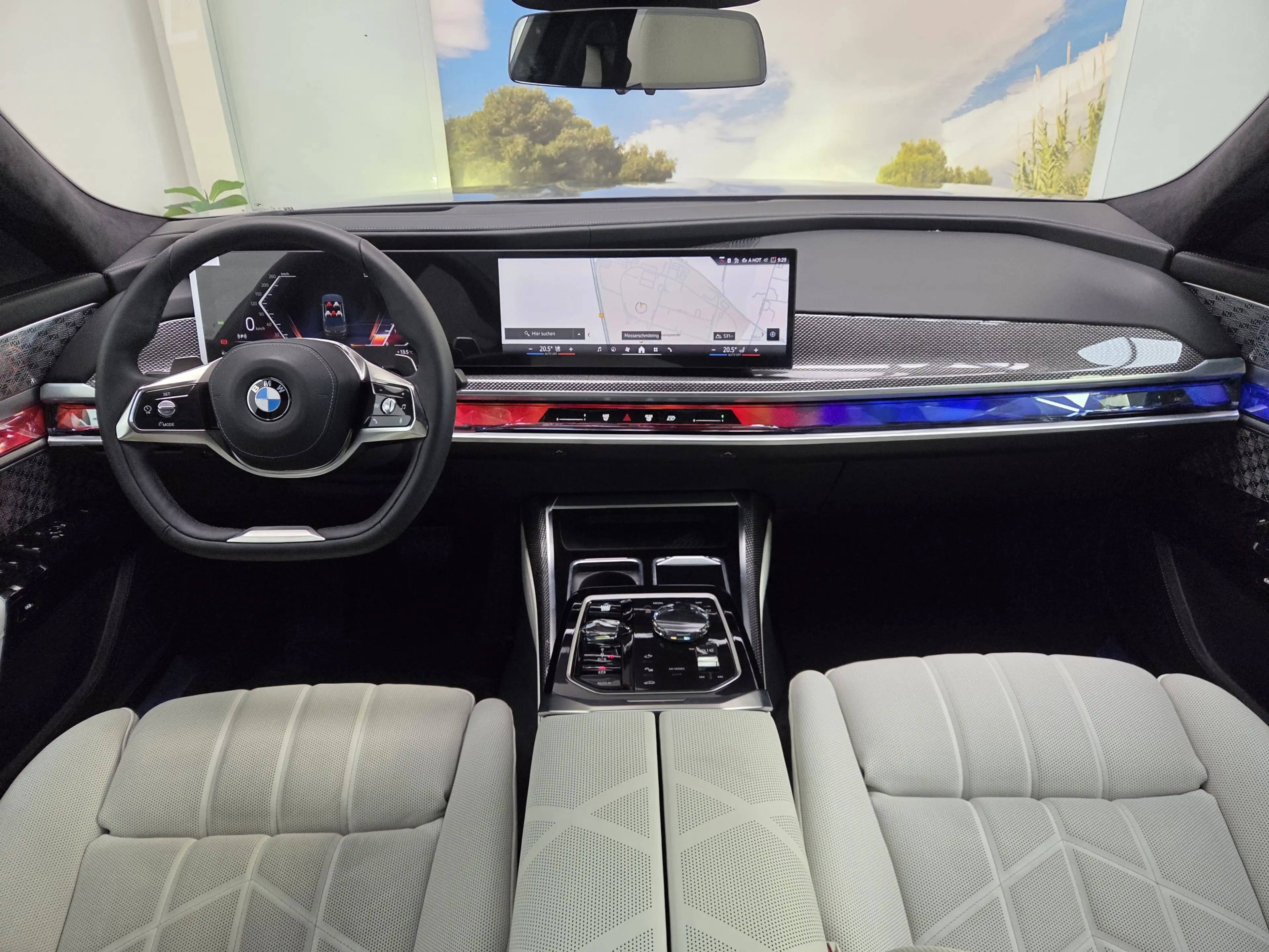 BMW 740 xDr Design Pure Excellence TV Lounge 21Zoll — photo 7