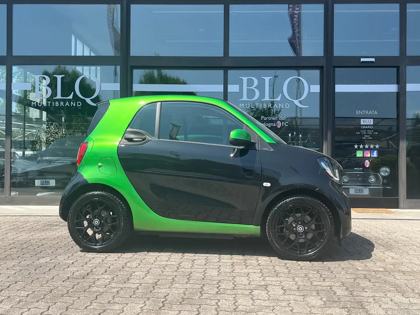 smart forTwo electric drive Passion - NEOPATENTATI Noir - 1