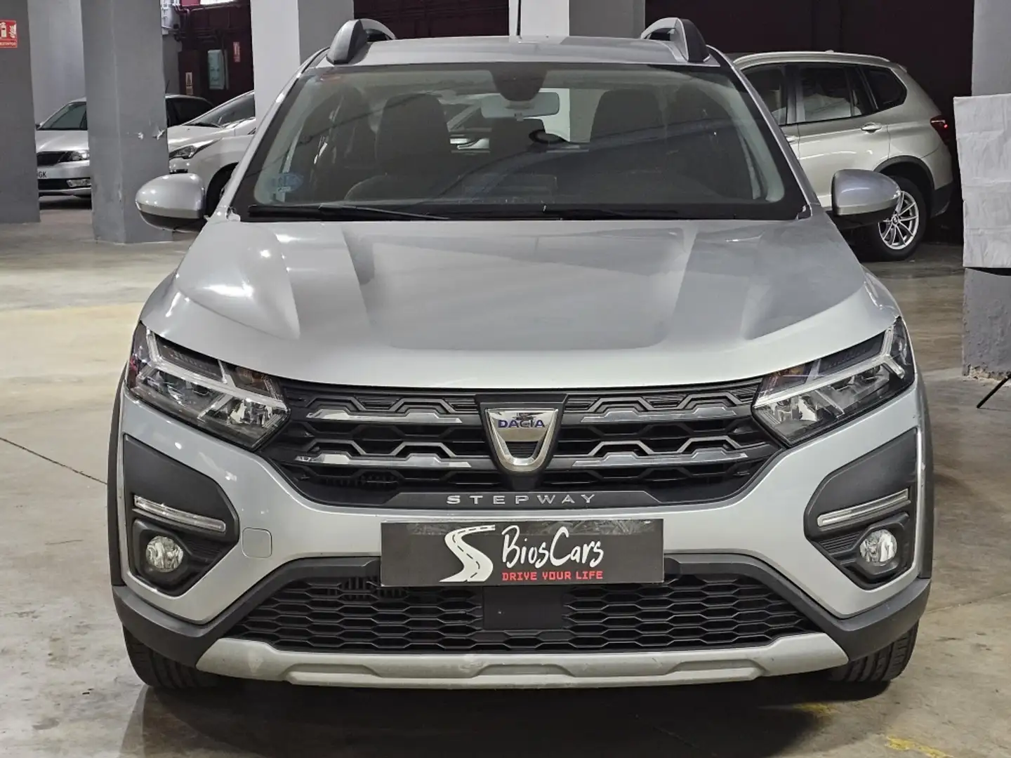 Dacia Sandero Stepway ECO-G Essential 74kW Gris - 2