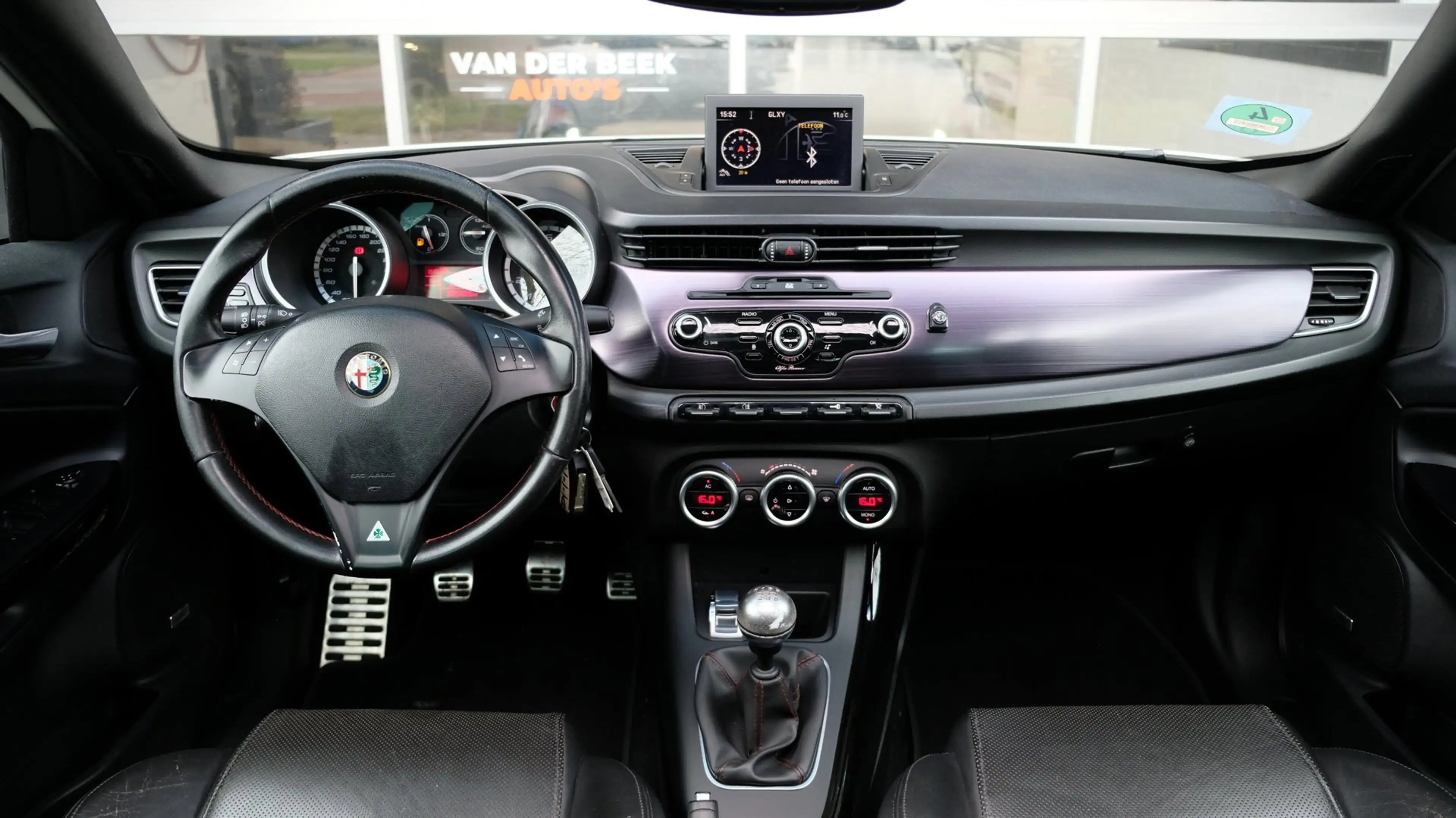 Alfa Romeo Giulietta 1.7 TBi Quadrifoglio Verde |Bose|Leder|Pano|Xenon — photo 9