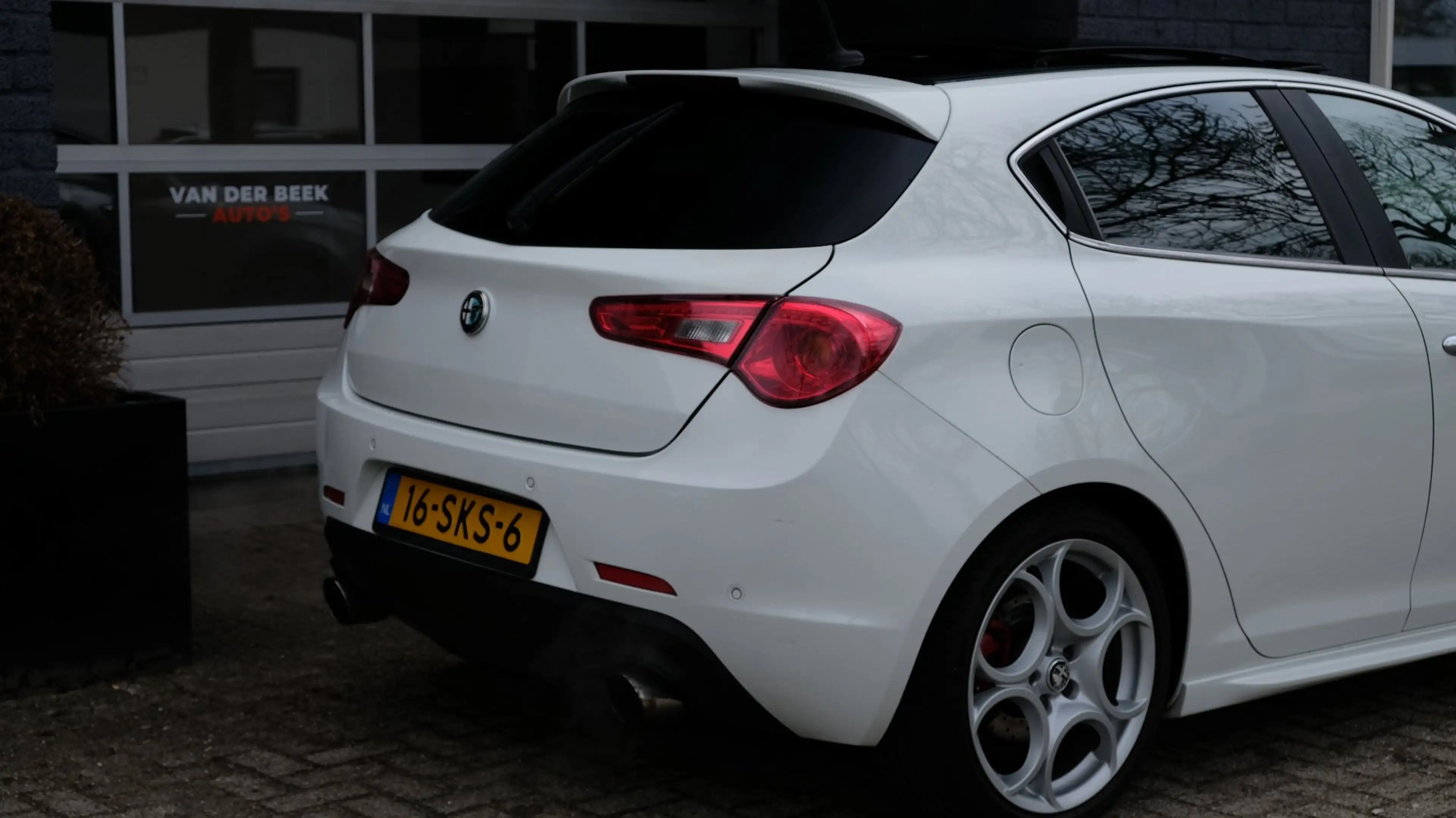 Alfa Romeo Giulietta 1.7 TBi Quadrifoglio Verde |Bose|Leder|Pano|Xenon — photo 26