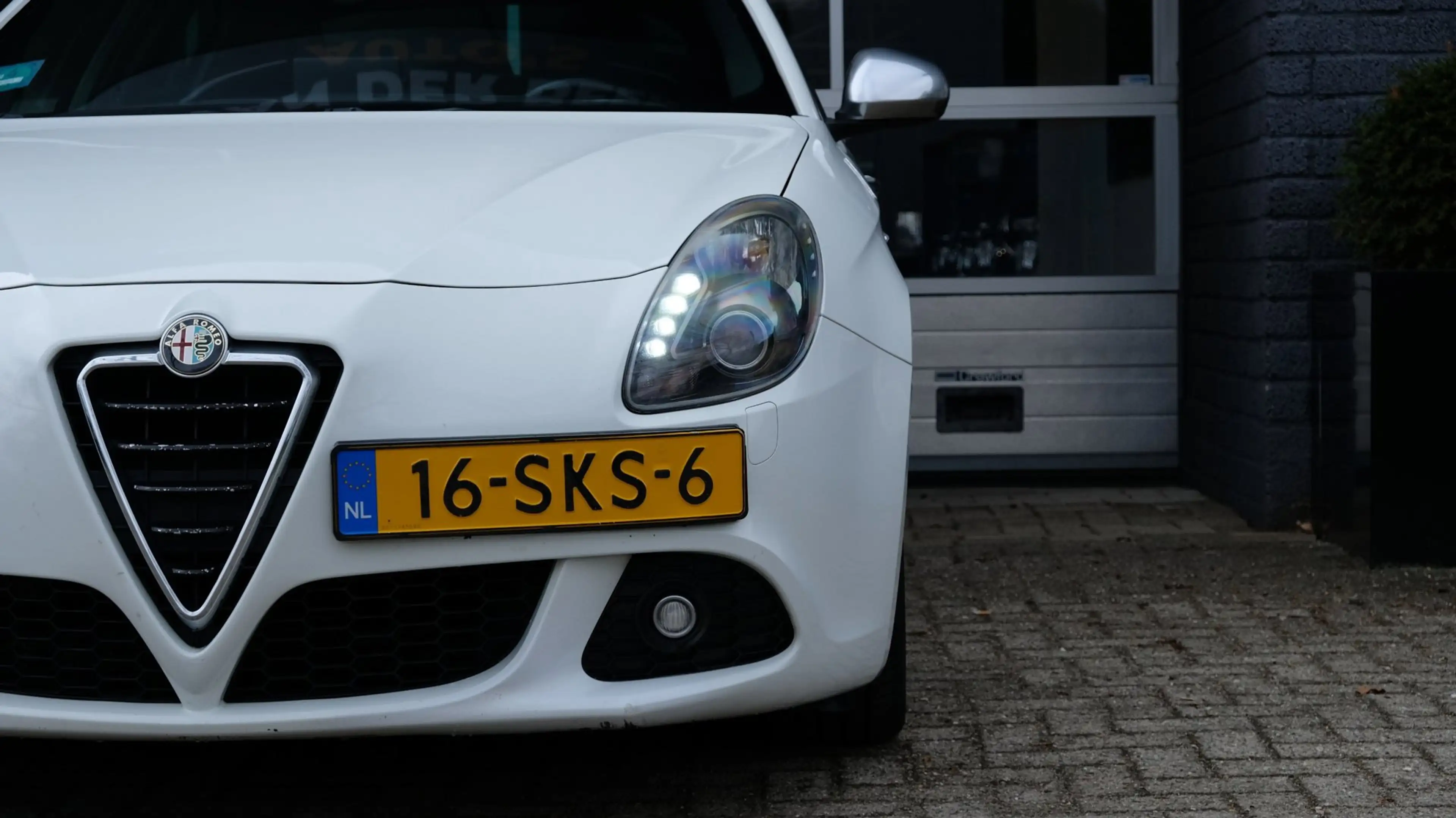 Alfa Romeo Giulietta 1.7 TBi Quadrifoglio Verde |Bose|Leder|Pano|Xenon — photo 23