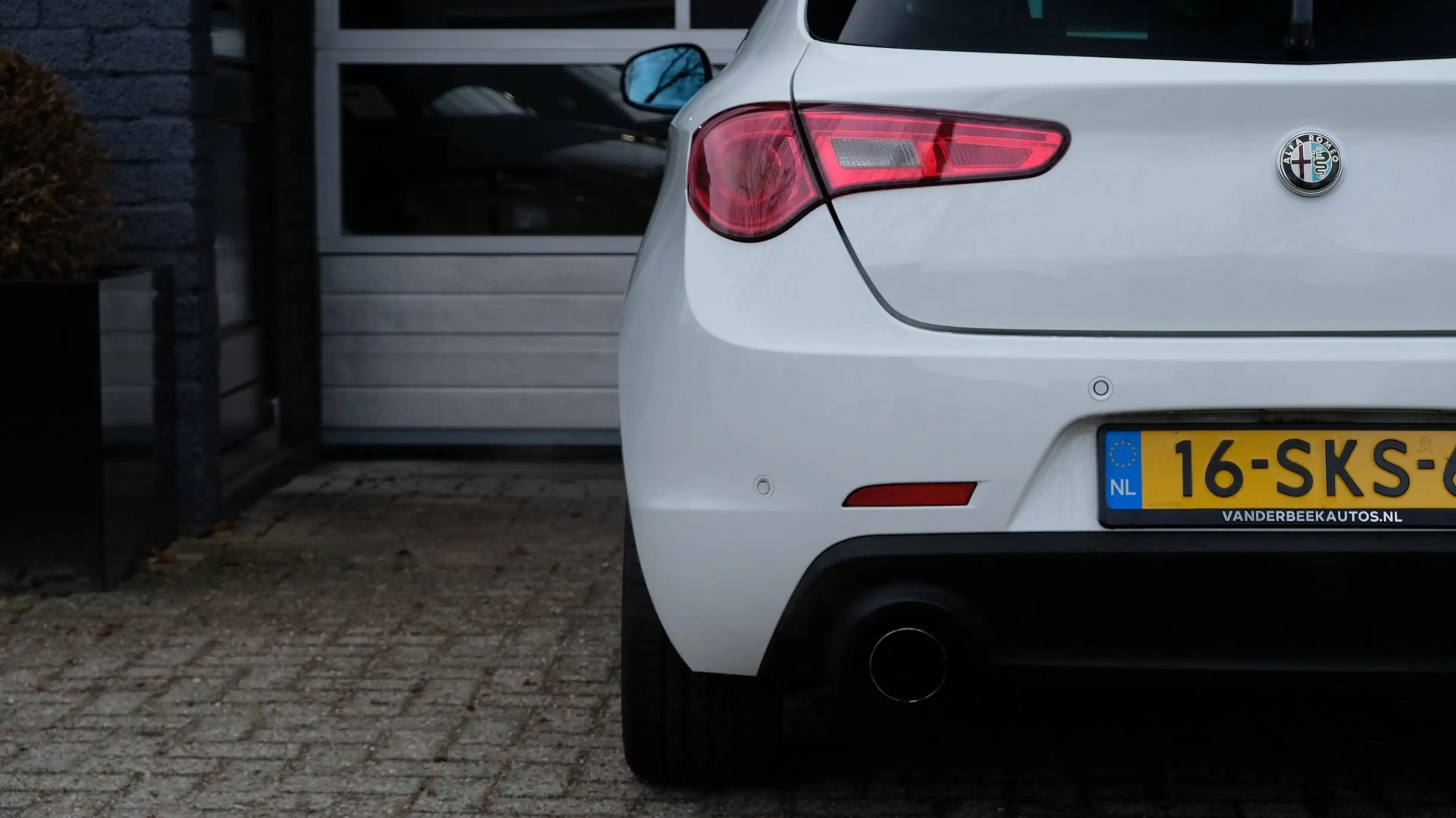 Alfa Romeo Giulietta 1.7 TBi Quadrifoglio Verde |Bose|Leder|Pano|Xenon — photo 22