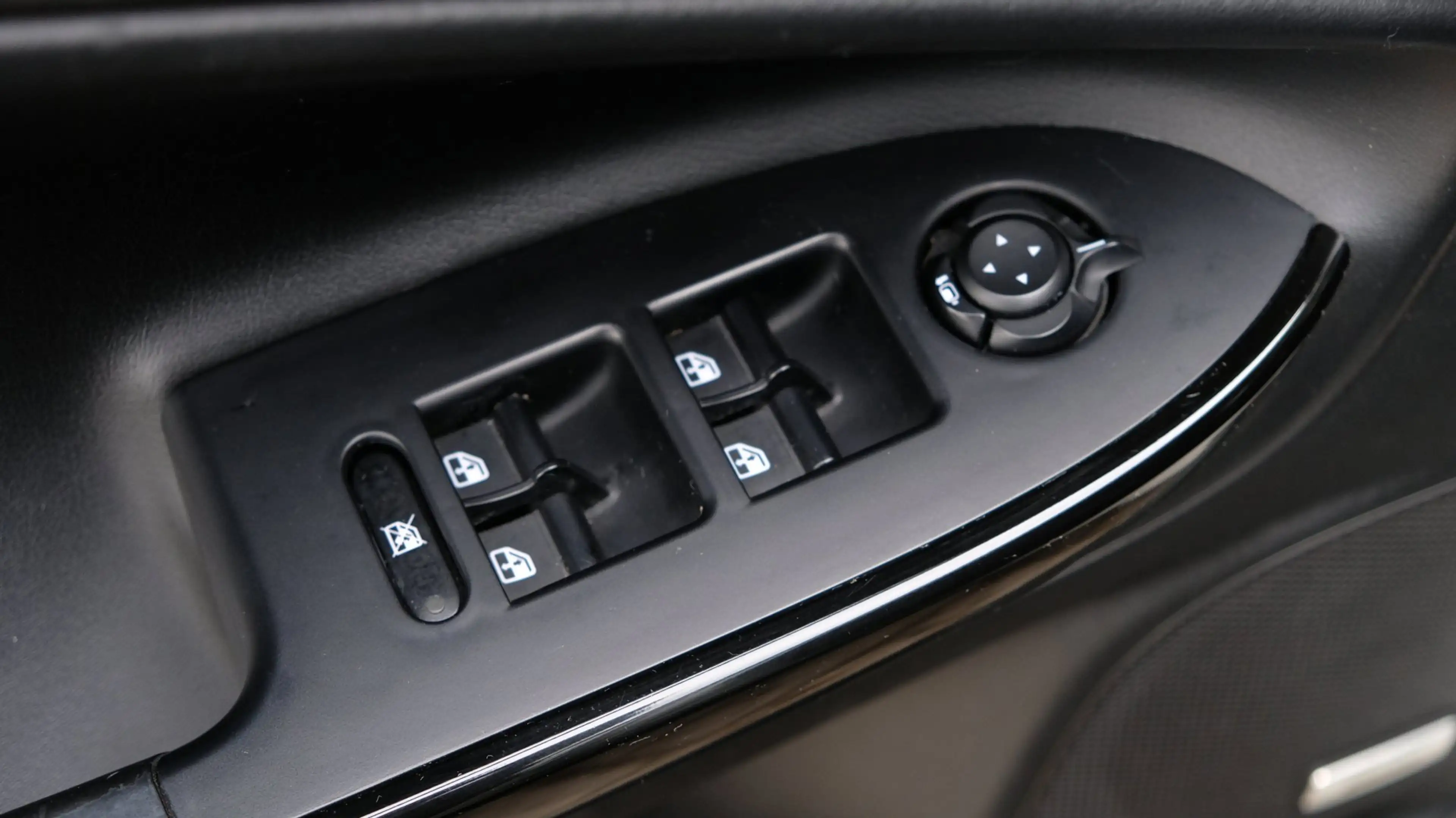 Alfa Romeo Giulietta 1.7 TBi Quadrifoglio Verde |Bose|Leder|Pano|Xenon — photo 14