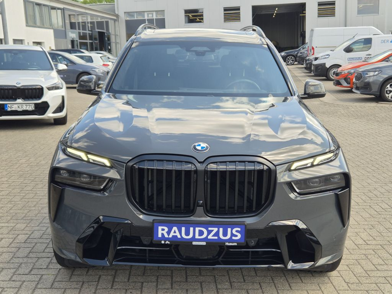 BMW X7 xDrive40d — photo 3