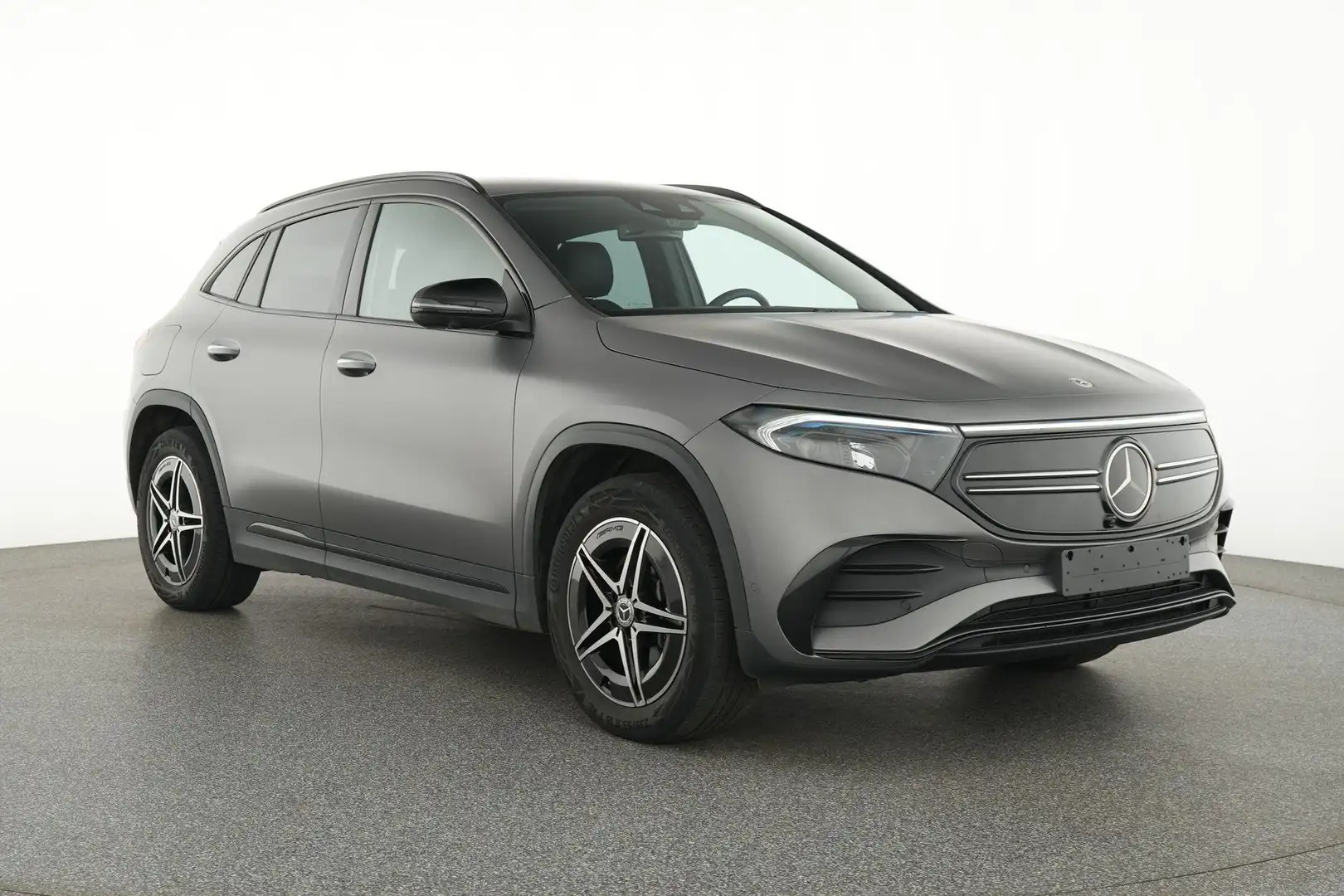 Mercedes-Benz EQA 350 4MATIC AMG Line Grau - 2