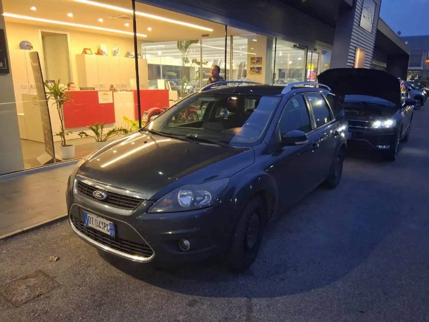 Ford Focus 2.0 (145CV) SW Titanium GPL DI CASA valido 2028 Gris - 1