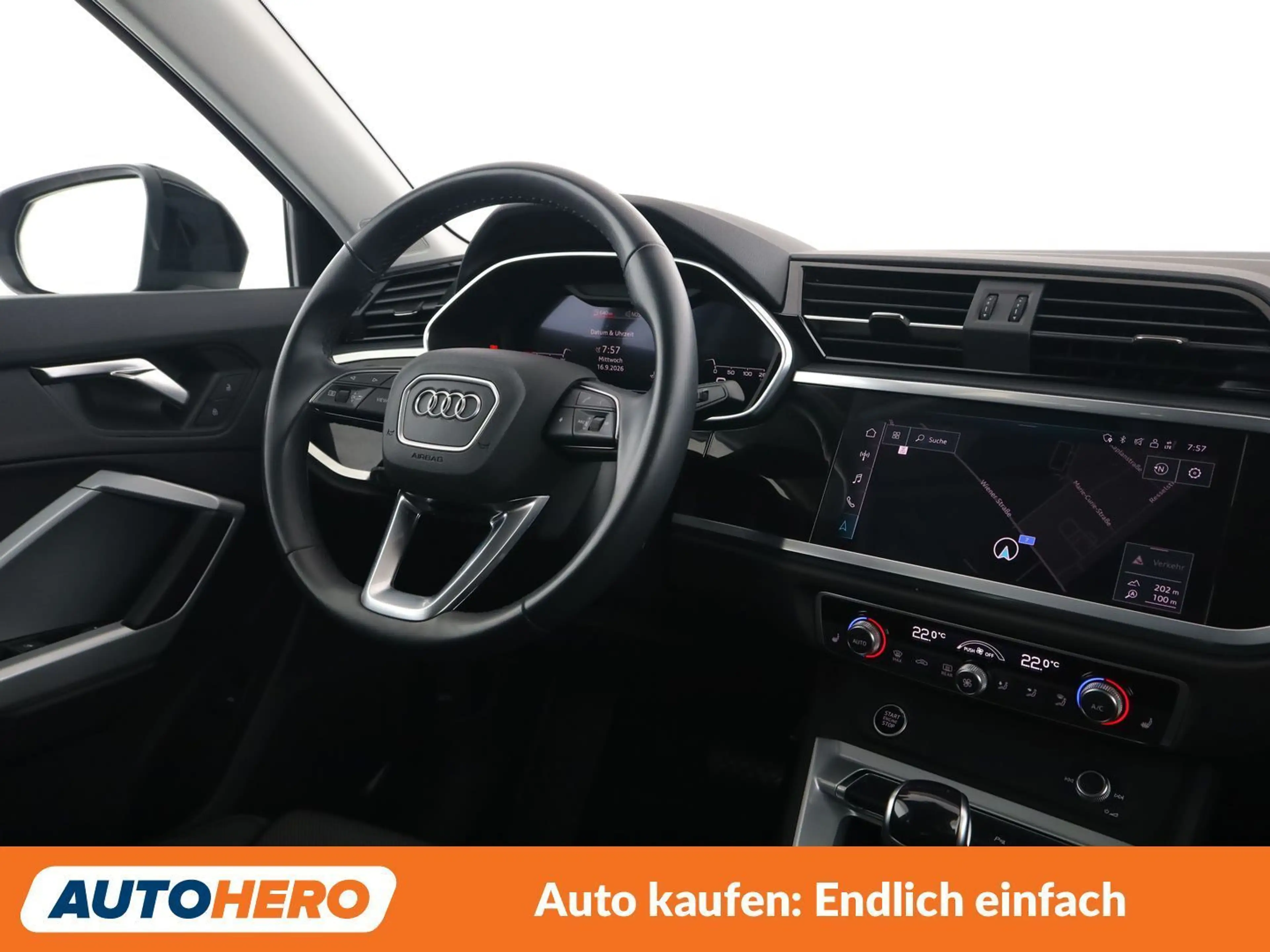 Audi Q3 35 TDI quattro — photo 13