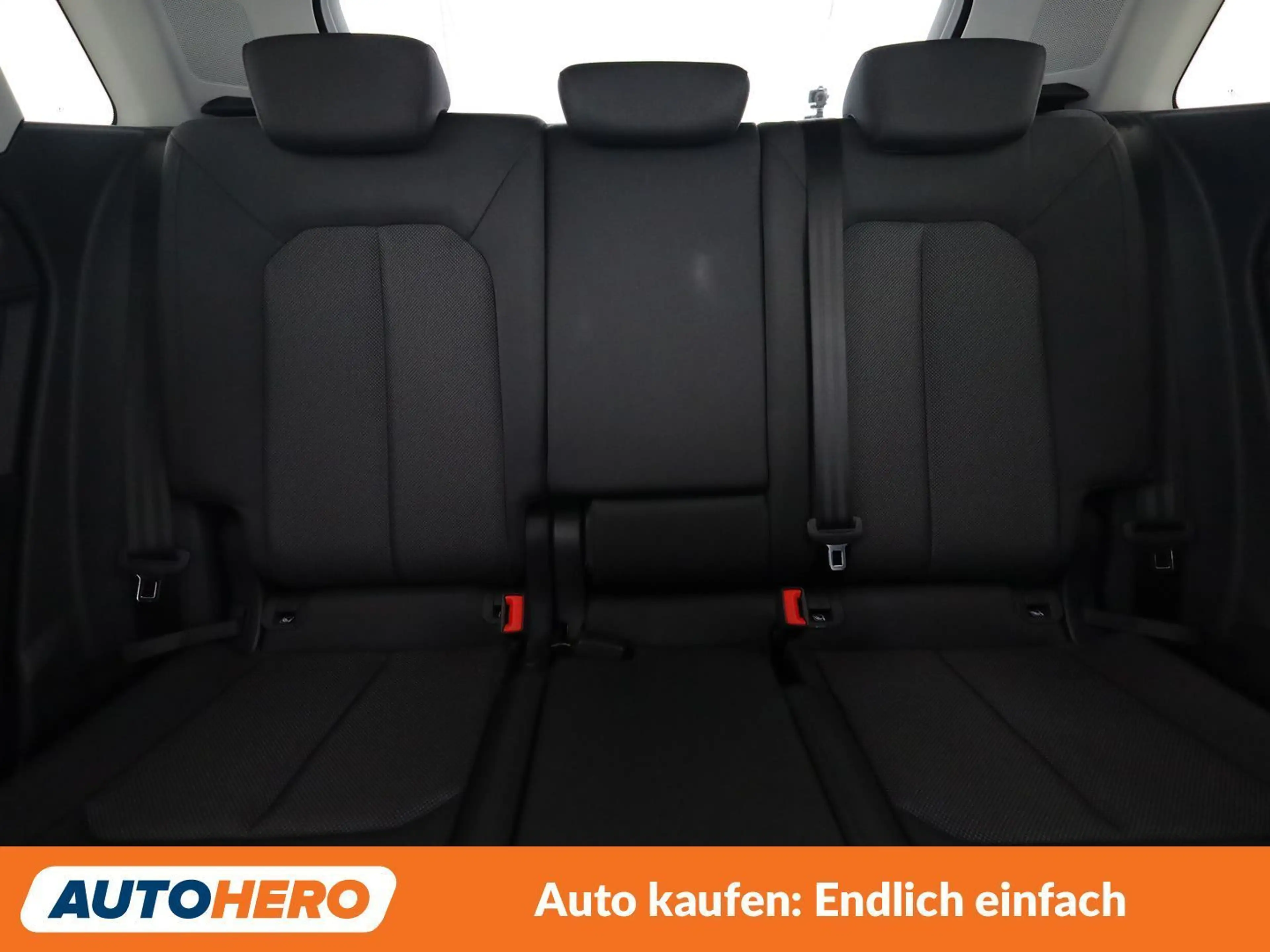 Audi Q3 35 TDI quattro — photo 15