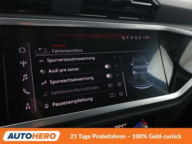Audi Q3 view 24