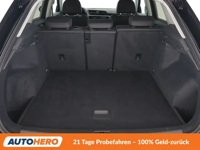 Audi Q3 view 17