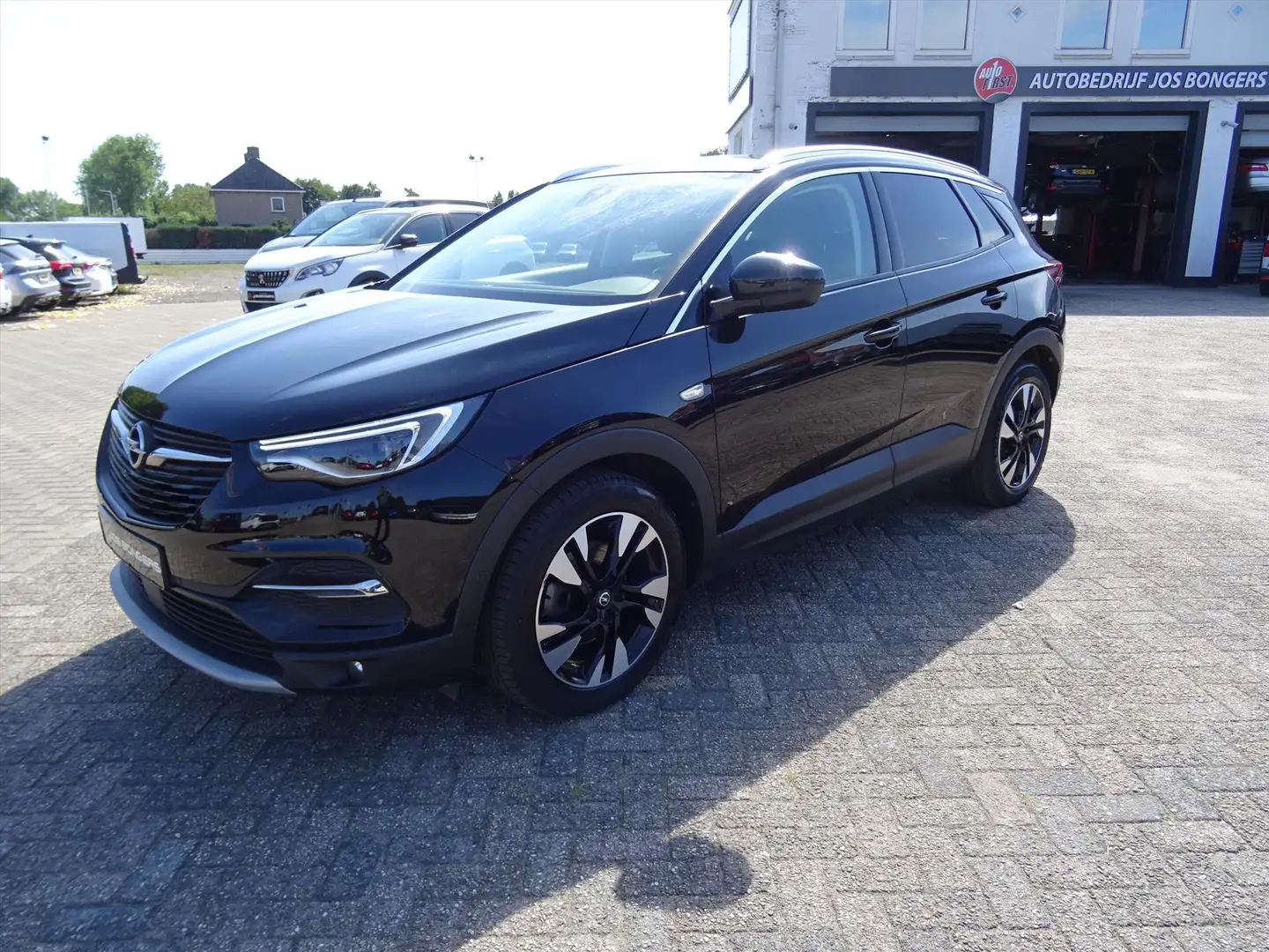 Opel Grandland X 1.2 Turbo 130pk S&amp;S innovation Noir - 1