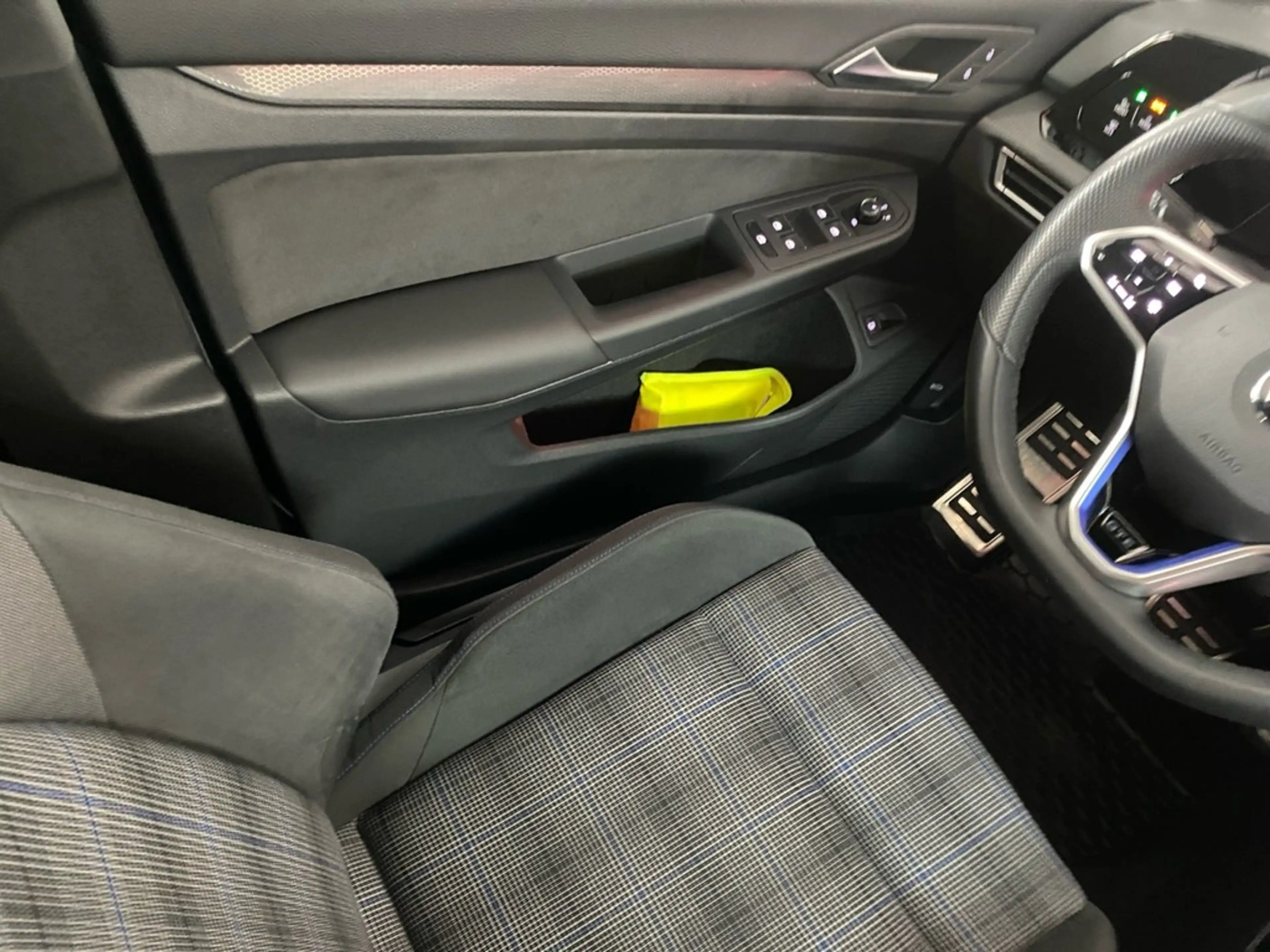 Volkswagen Golf 1.4 GTE DSG AHK+NAVI+SHZ+APP-CONNECT+18ZOLLALU+... — photo 14