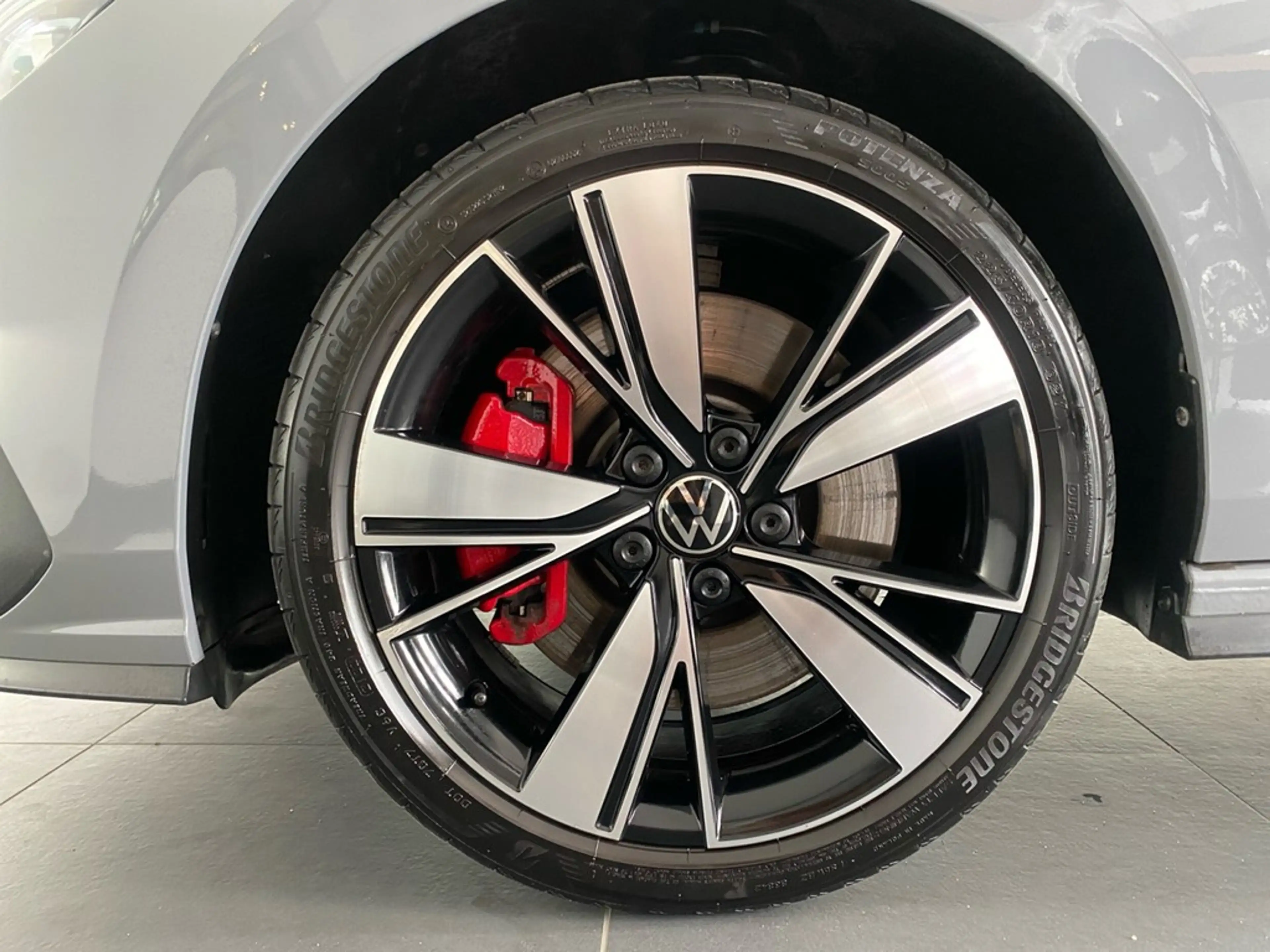 Volkswagen Golf 1.4 GTE DSG AHK+NAVI+SHZ+APP-CONNECT+18ZOLLALU+... — photo 3