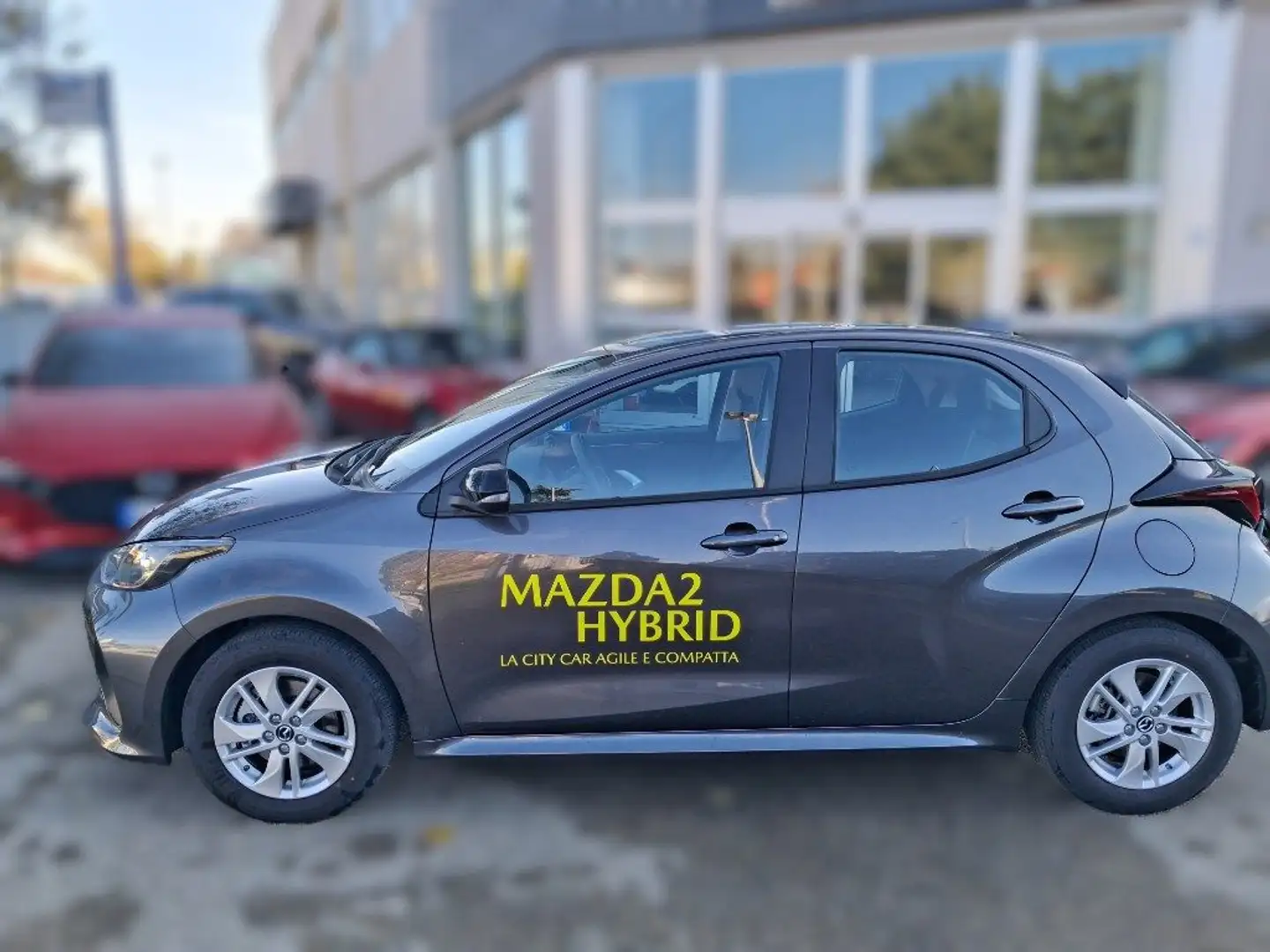 Mazda 2 Mazda2 Hybrid 1.5 VVT e-CVT Centre Line Grau - 2