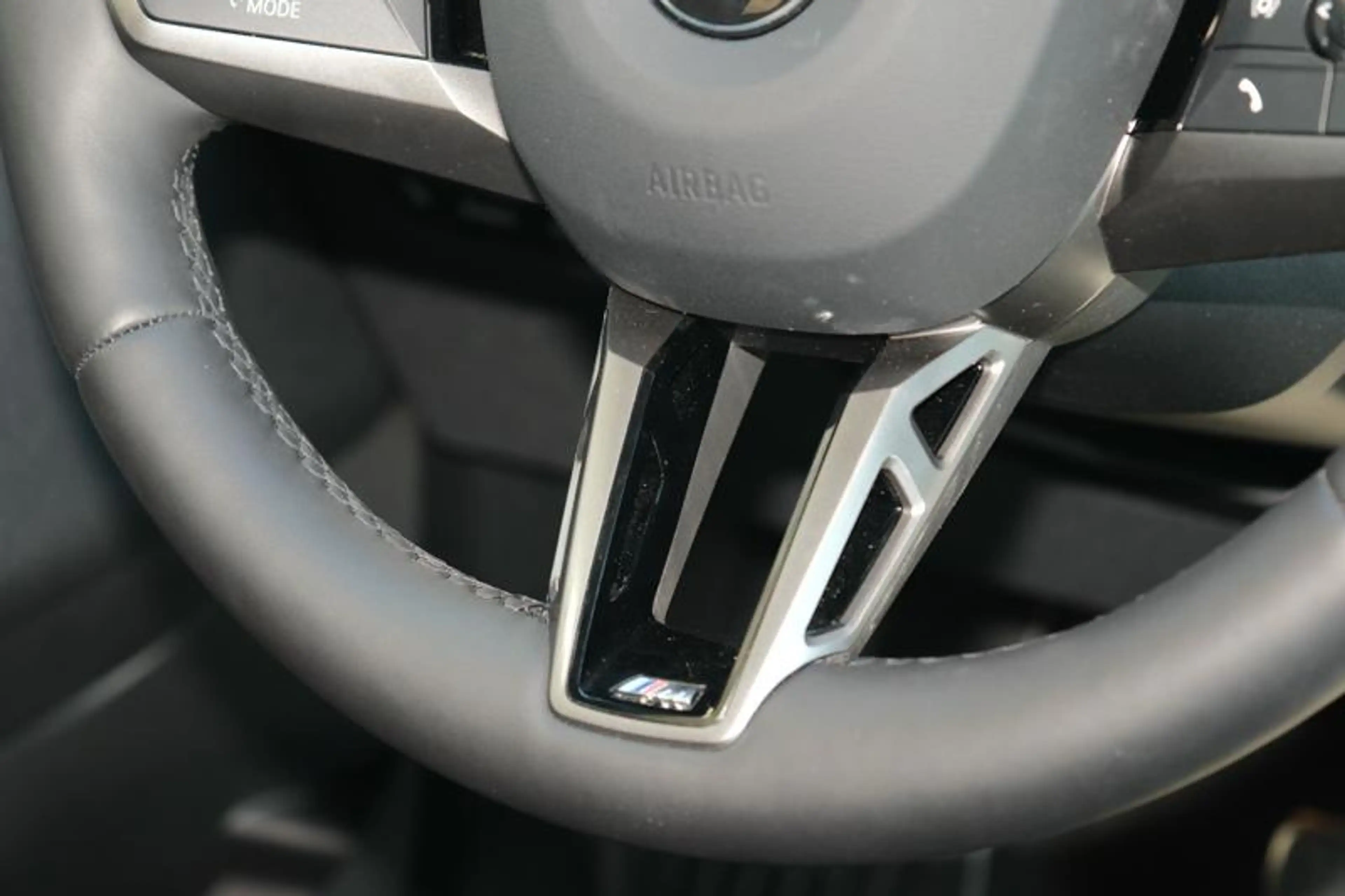 BMW iX iX xDrive60 M Sport Pro Special Request | PANO | B — photo 10
