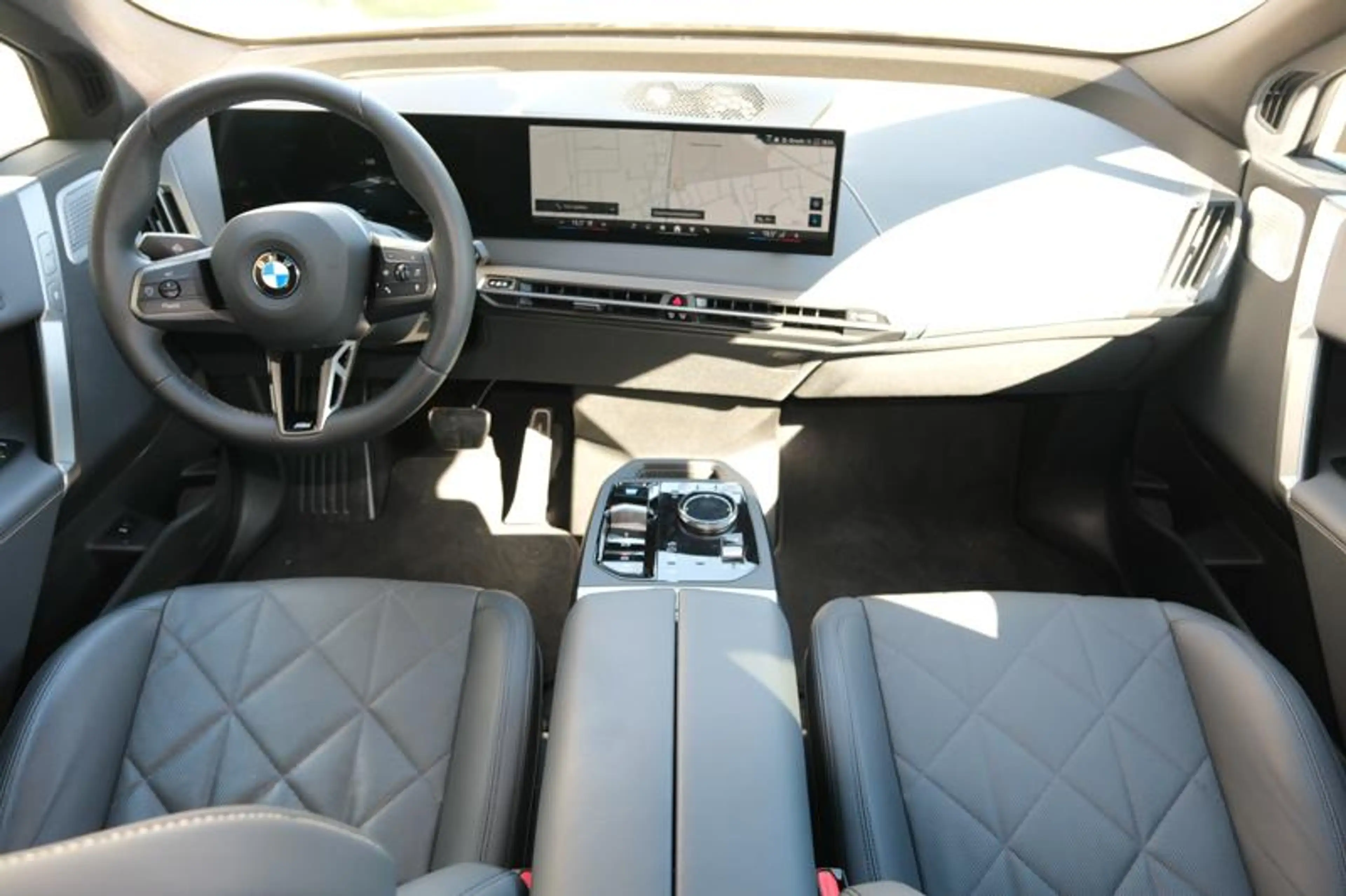 BMW iX iX xDrive60 M Sport Pro Special Request | PANO | B — photo 11