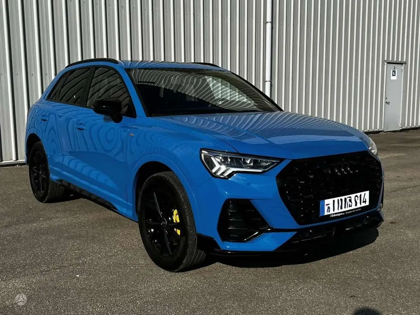 Audi Q3 45 2.0 tfsi S line edition quattro s-tronic Blau - 2