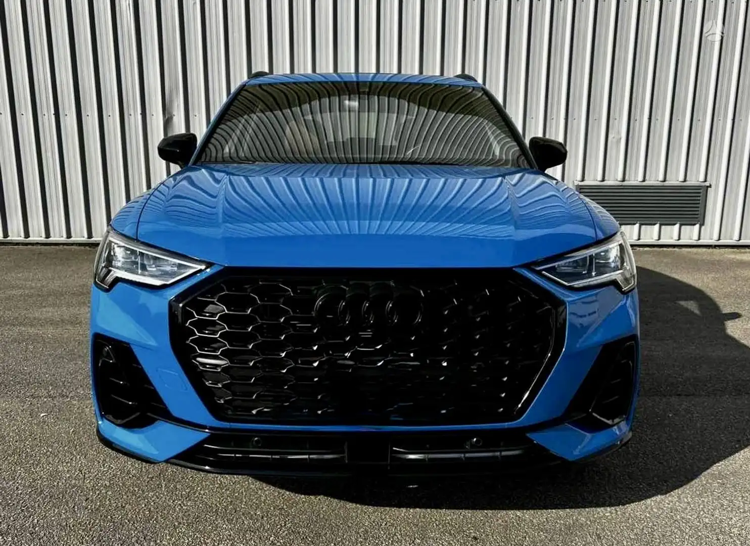 Audi Q3 45 2.0 tfsi S line edition quattro s-tronic Blau - 1