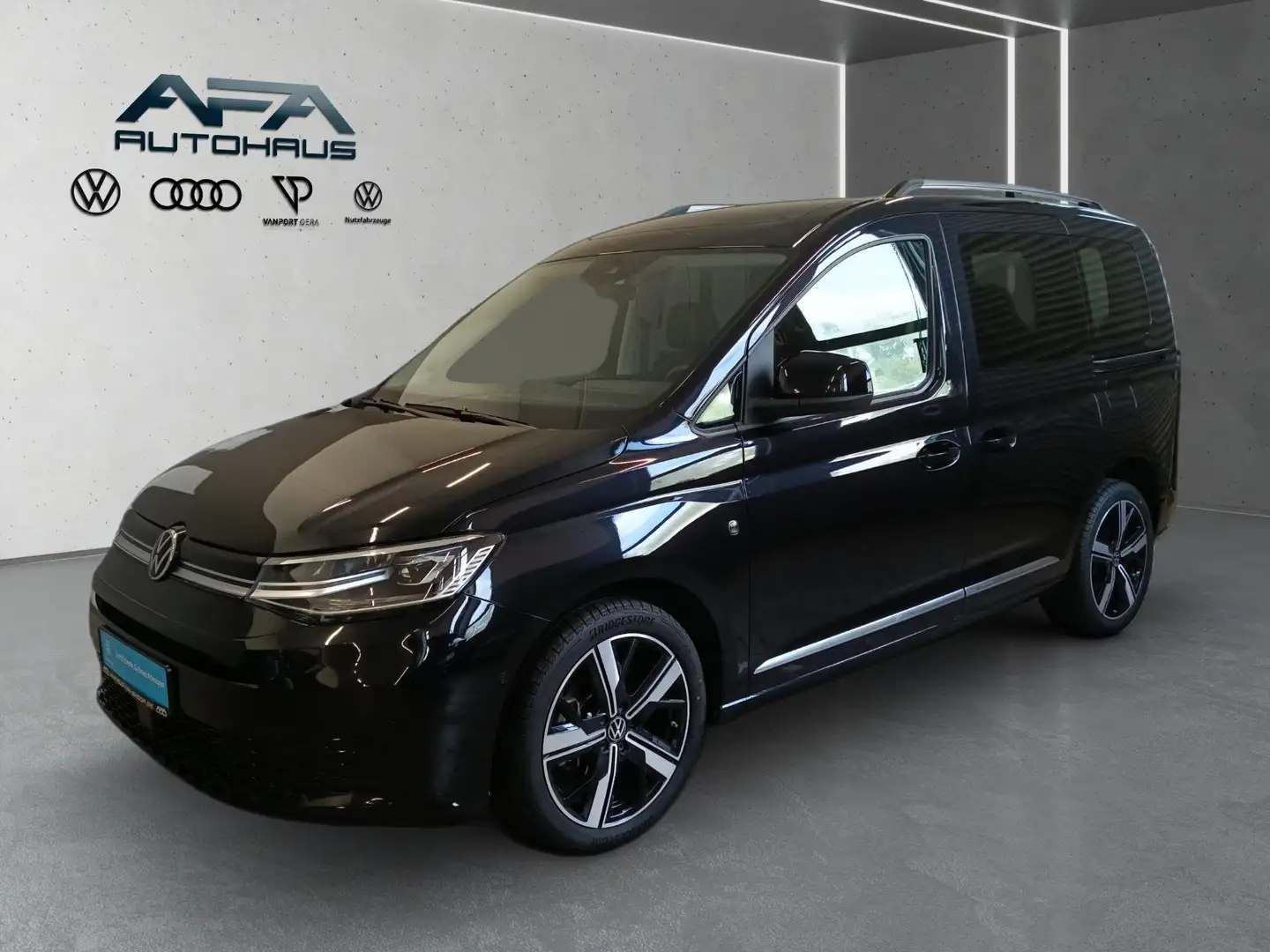 Volkswagen Caddy 2,0 TDI Style DSG LED*Navi*AHK*Sthz*ACC Zwart - 2