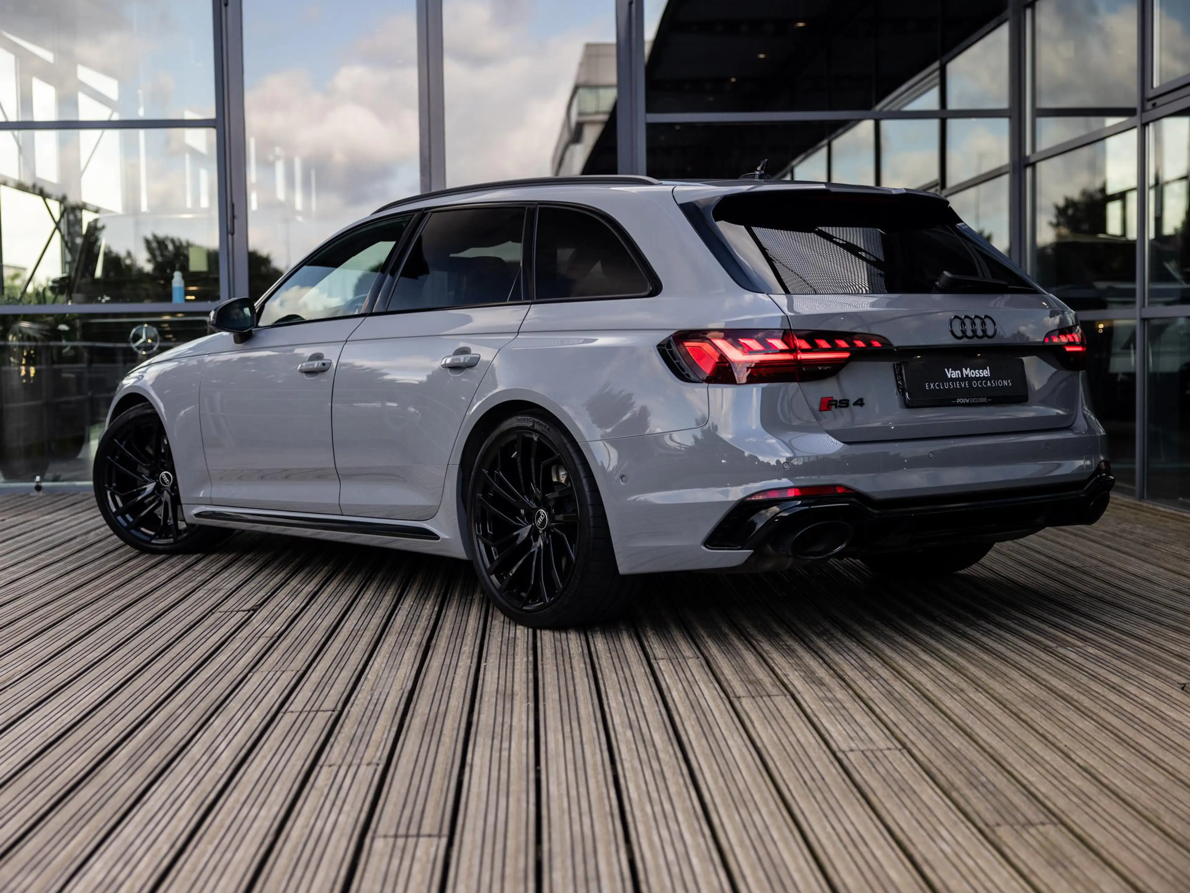 Audi RS4 Avant 2.9 TFSI RS 4 quattro competition plus kuips — photo 4