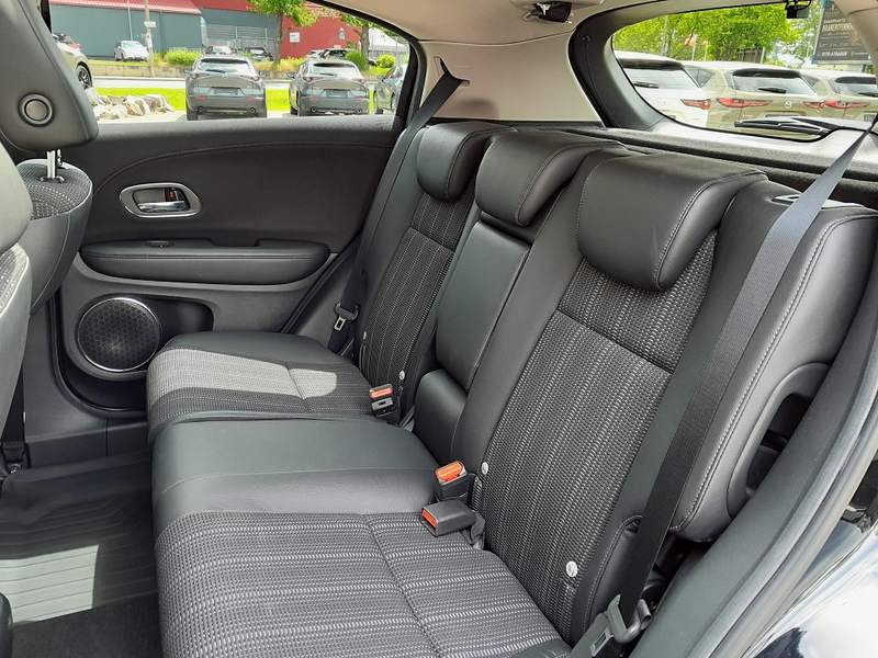 Honda HR-V 1.5 VTEC EXECUTIVE AT AHK PANO 17´LM (1.Hand!) — photo 9