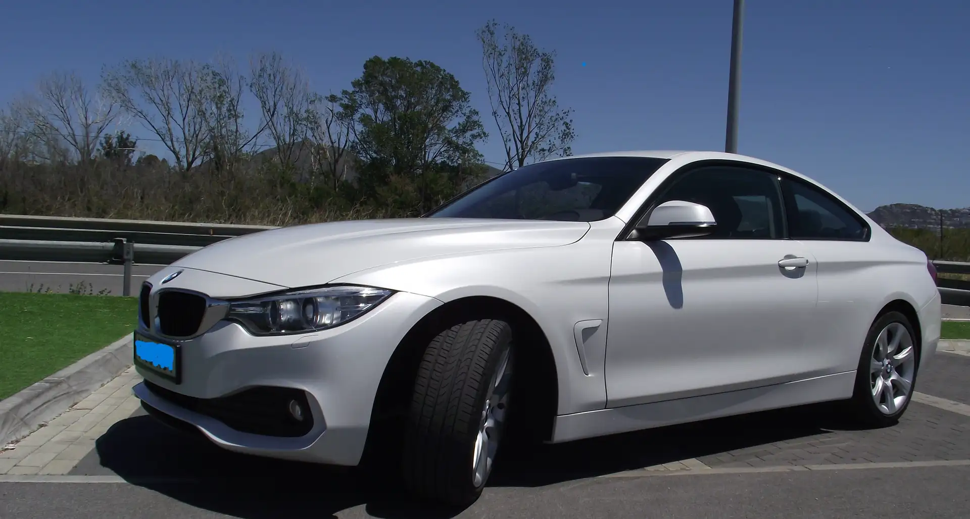 BMW 418 418d Coupé Белый - 1