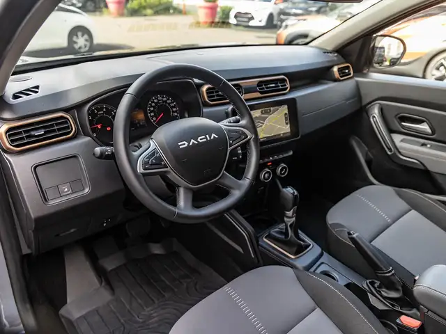 Dacia Duster view 10