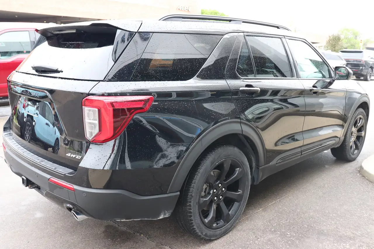 Ford Explorer снимка Ford Explorer