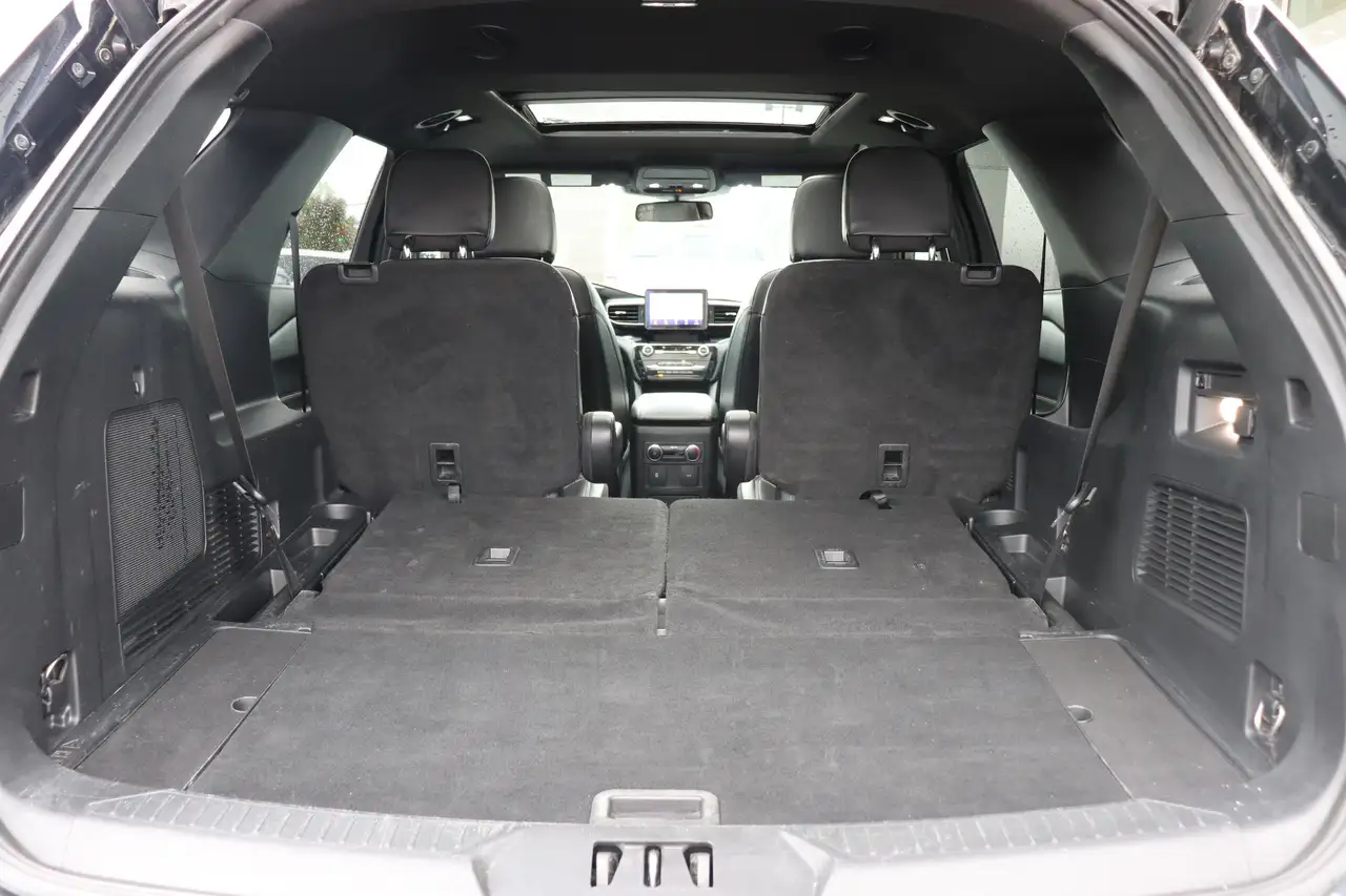 Ford Explorer снимка Ford Explorer