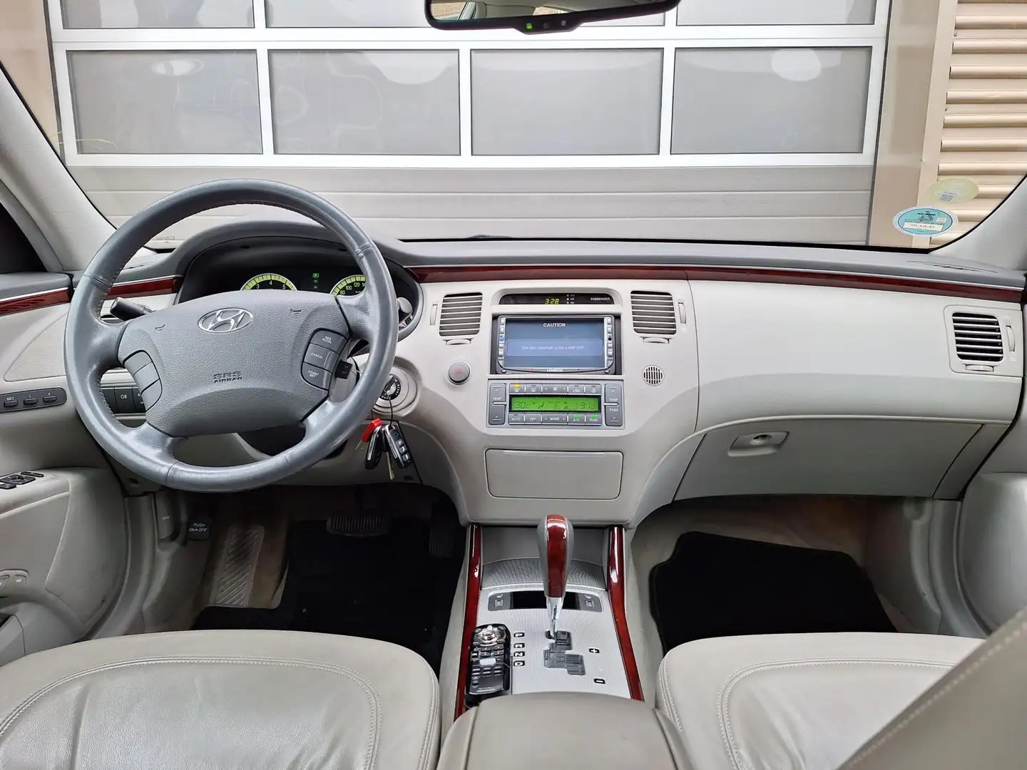 Hyundai GRANDEUR | 3.3i V6 Style |Bom vol! | Automaat | Cruise | Grijs - 2