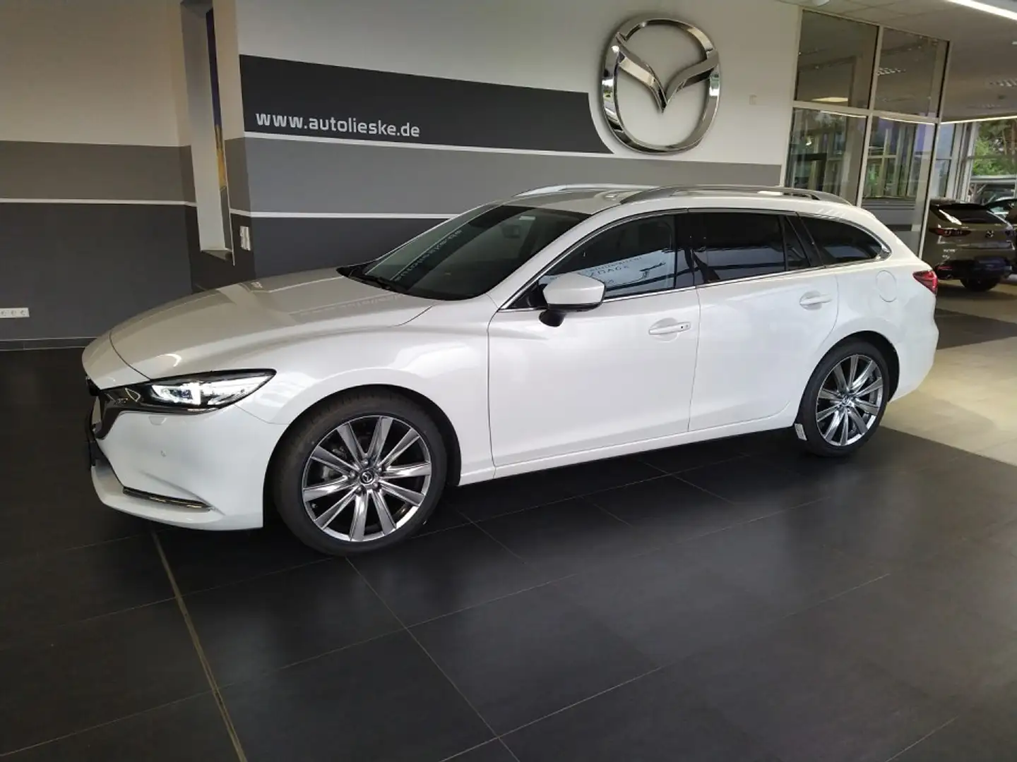 Mazda 6 2023 5WGN 2.5L SKY-G 194ps 6AT FWD EXCLUSIVE-LINE Weiß - 2