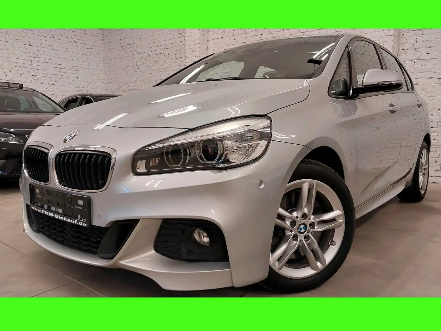 BMW 225 i xDrive M Sport Active Tourer 54ooo LED Silber - 1