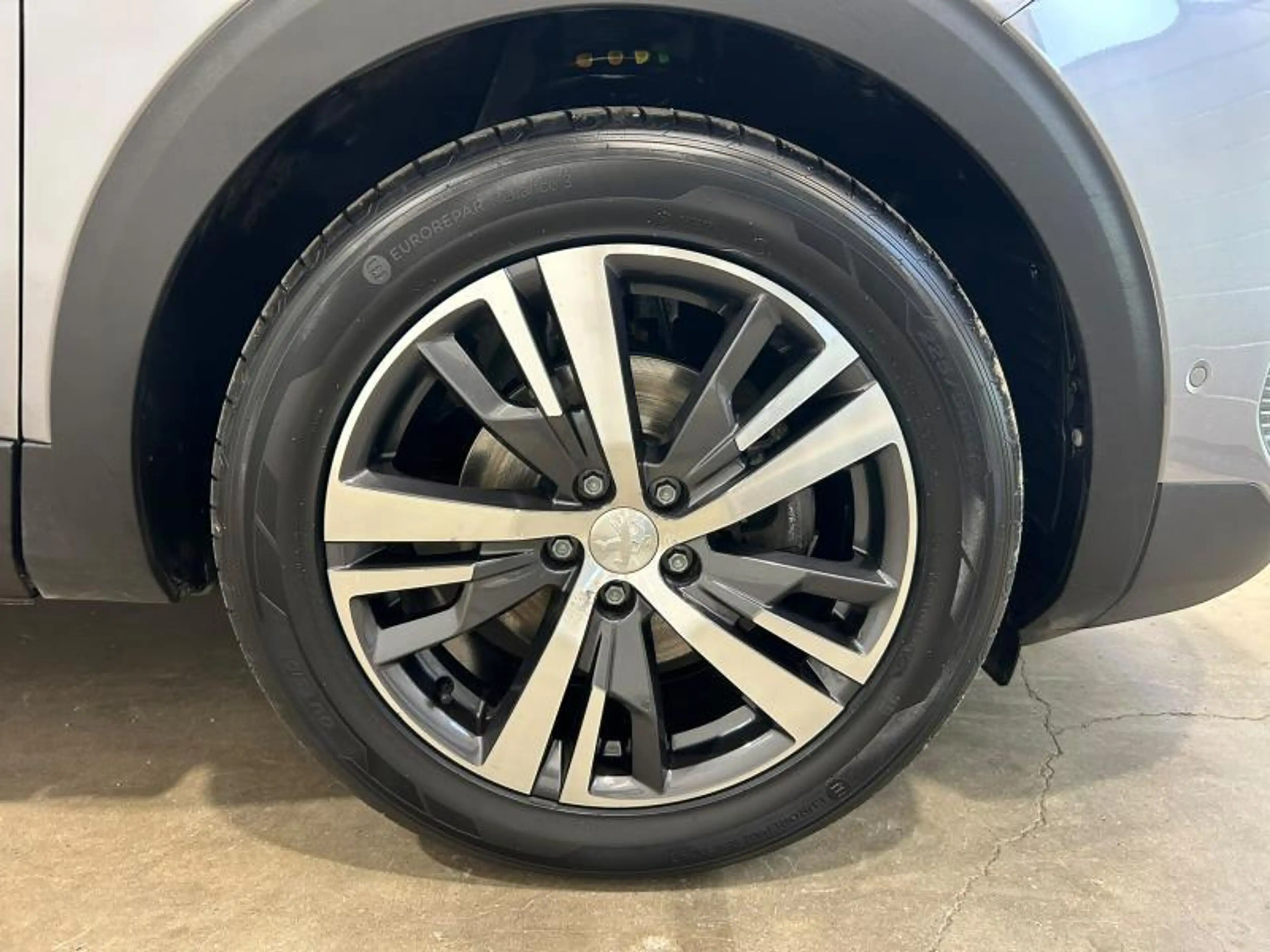 Peugeot 5008 II Allure — photo 13