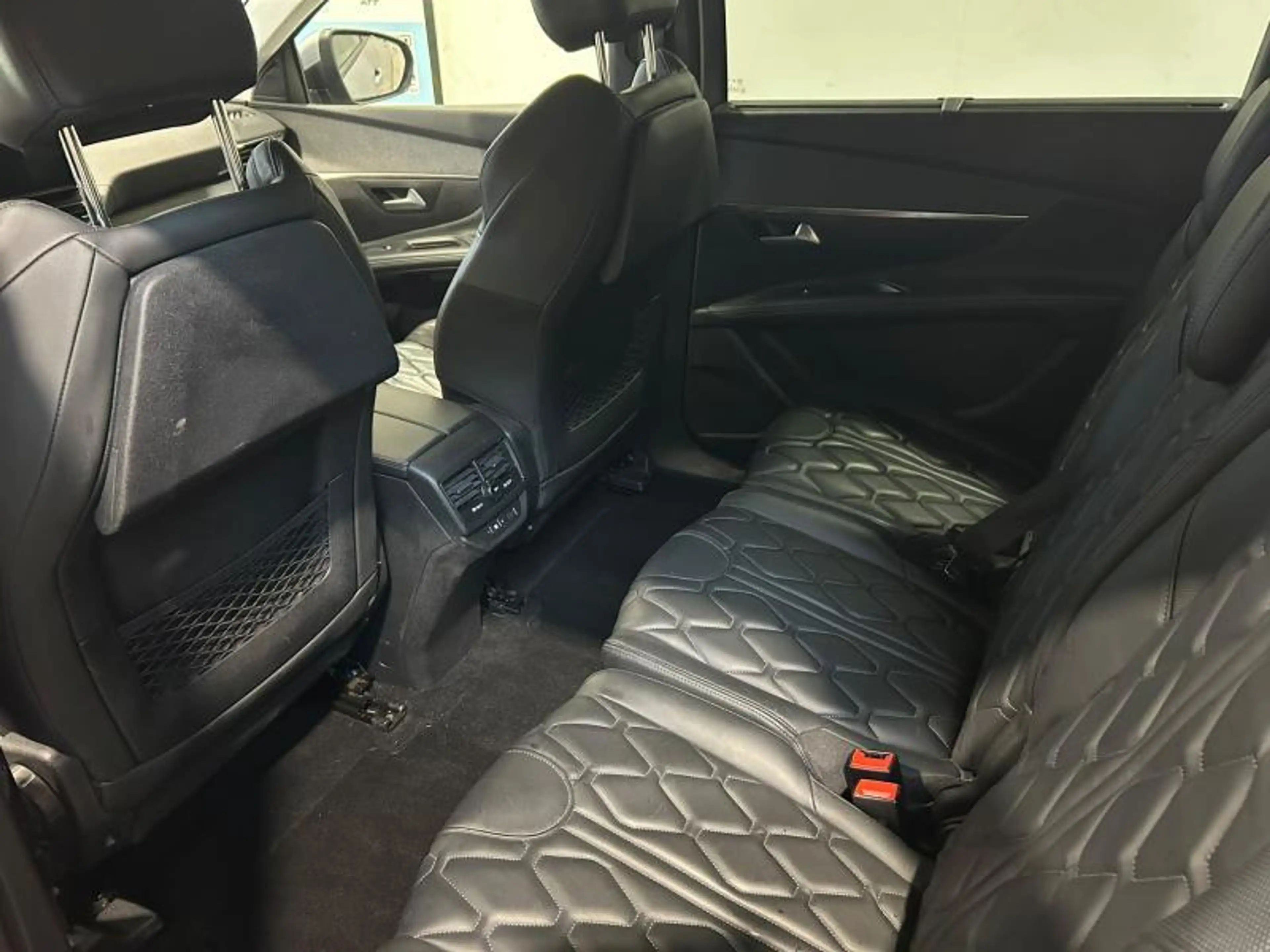 Peugeot 5008 II Allure — photo 15