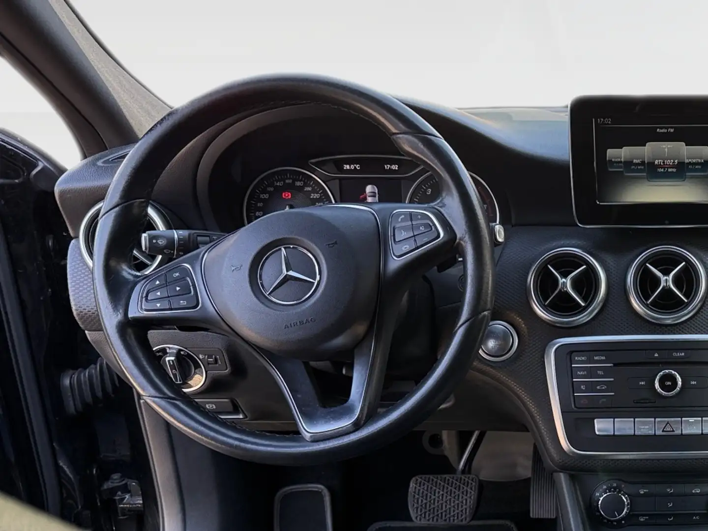 Mercedes-Benz A 180 d Business auto Nero - 2