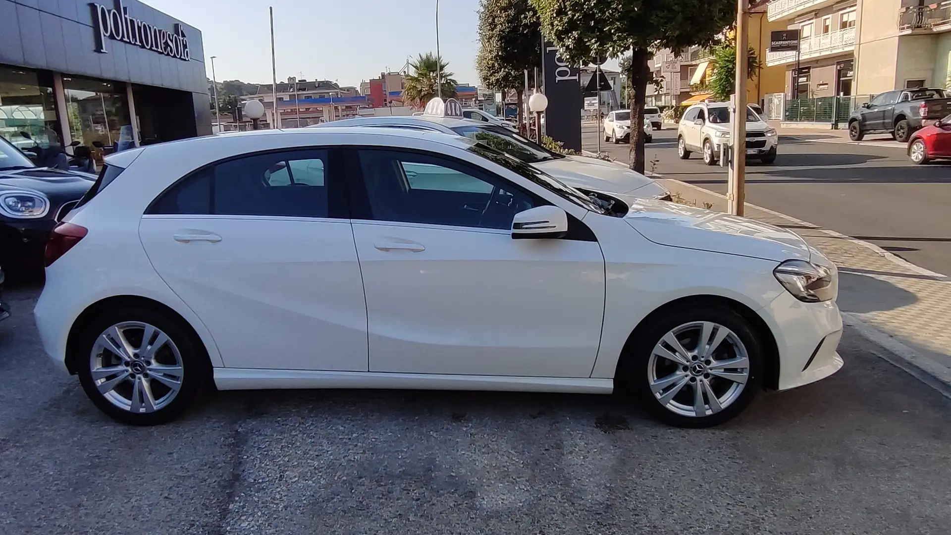 Mercedes-Benz A 180 d Sport "NAVI"LED"PELLE"CAMERA"17" Bianco - 2