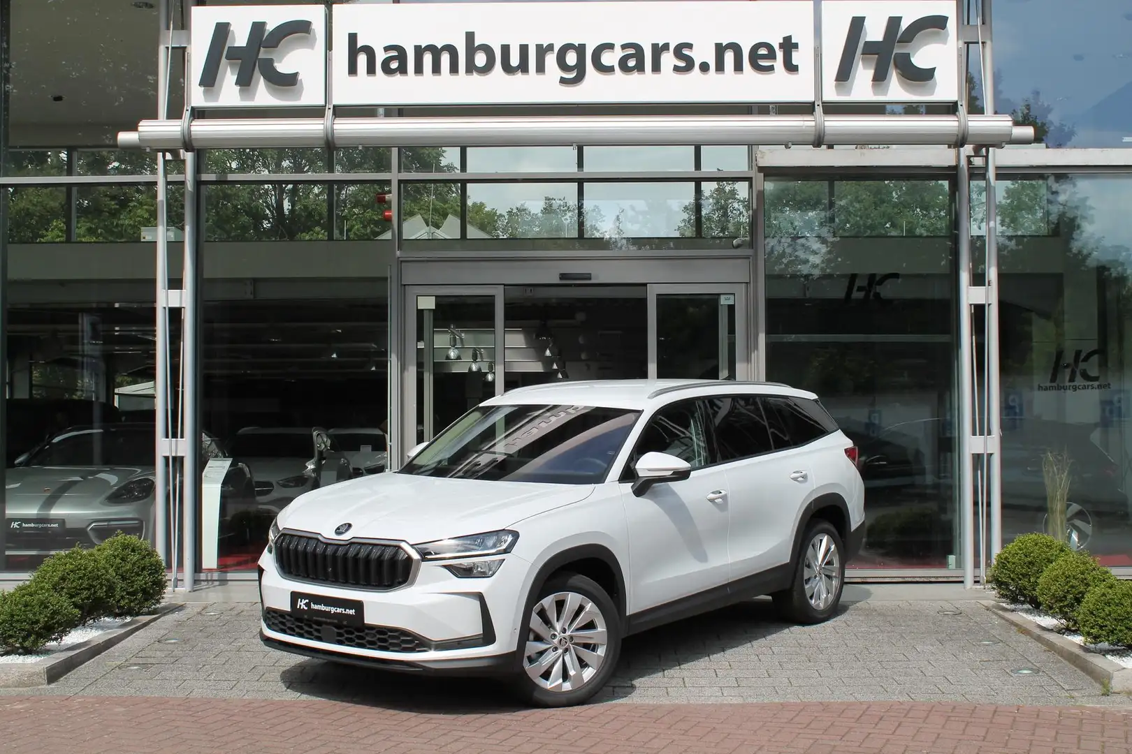 Skoda Kodiaq Selection 1.5 eTSI AHK 13"Navi 19"Alu Assistenz... Weiß - 2