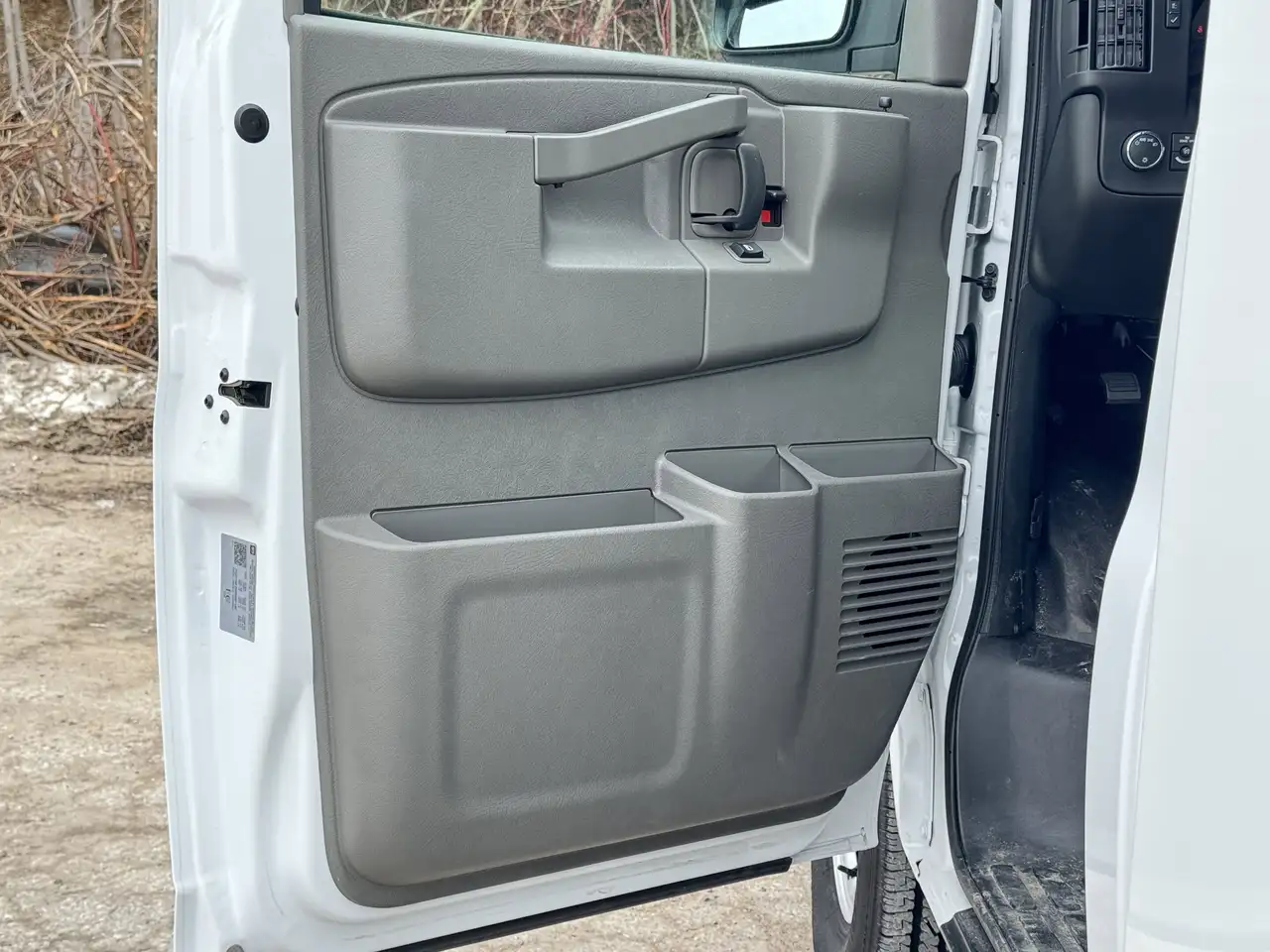 GMC Savana снимка GMC Savana