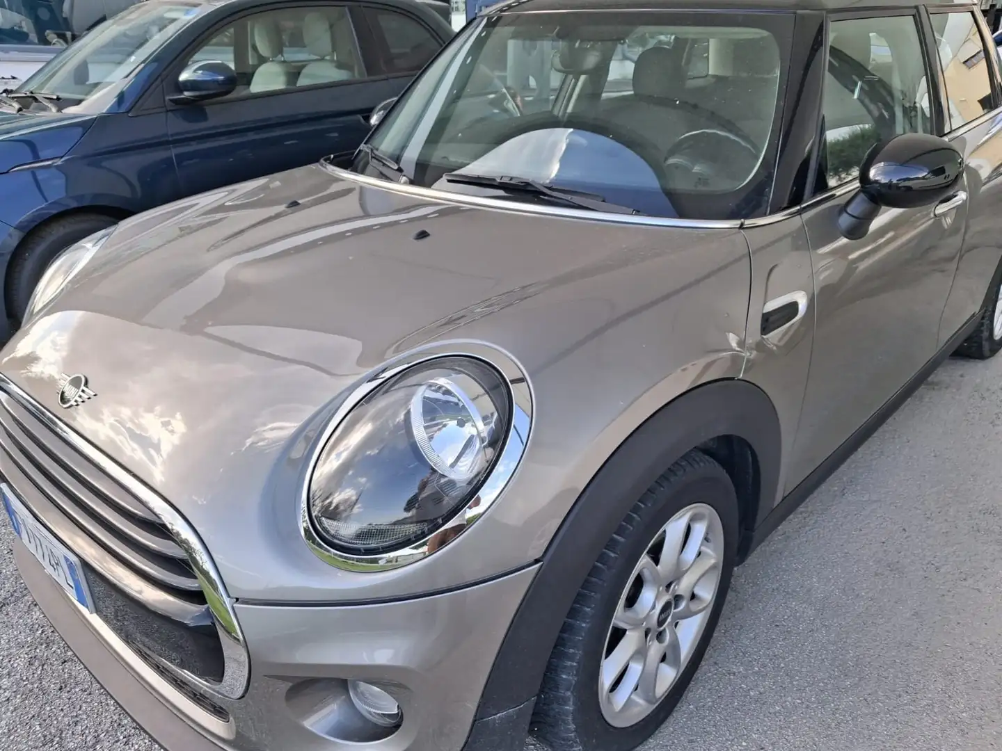 MINI Cooper D Mini IV F55 2018 5p 5p 1.5 auto Marrone - 1