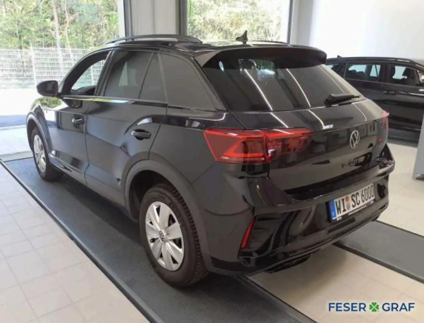 Volkswagen T-Roc 1.5 TSI DSG R-Line BLACK KAM IQ.LIGHT ACC Schwarz - 2