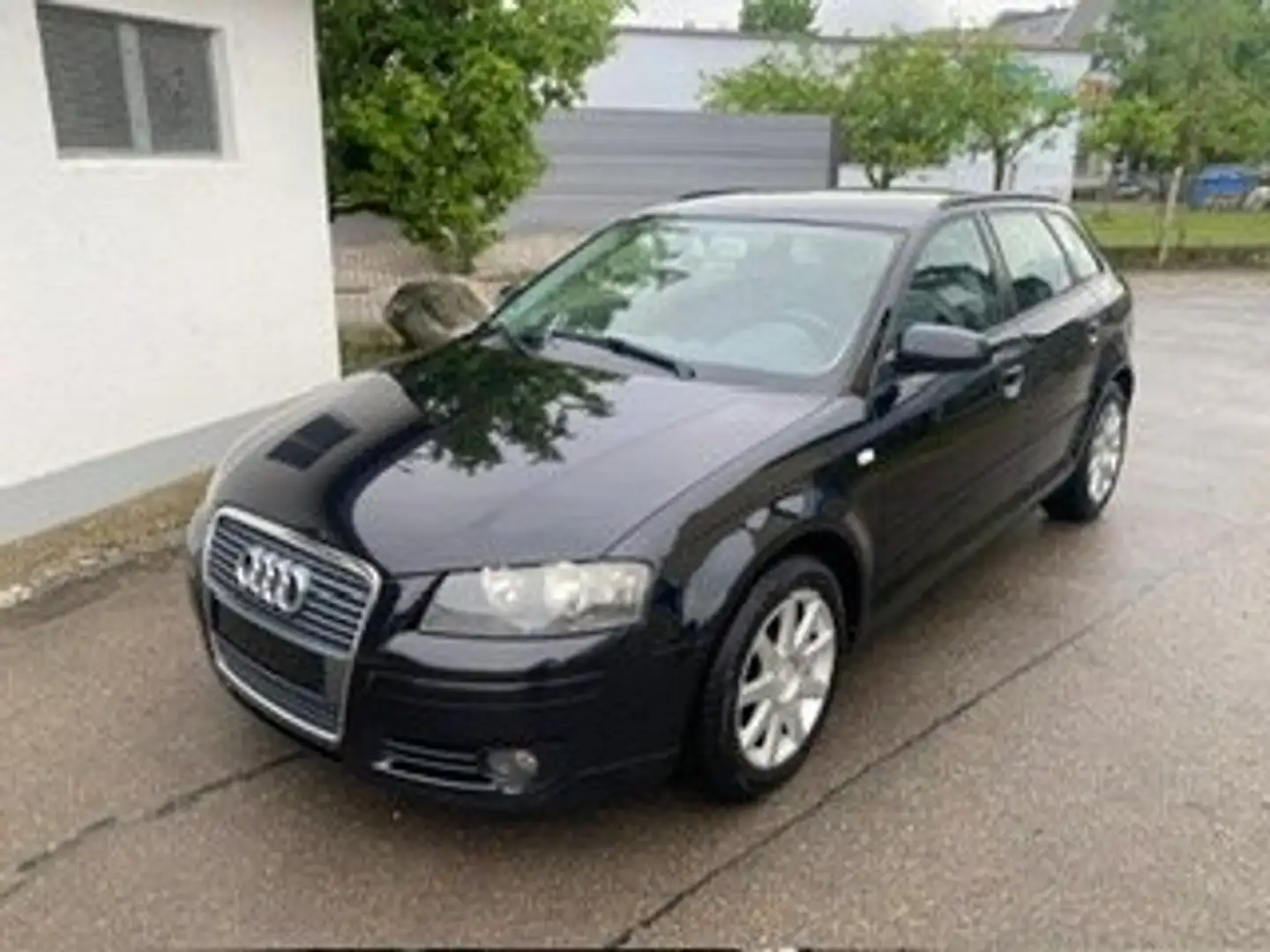 Audi A3 2.0 FSI Sportback Ambition Schwarz - 1