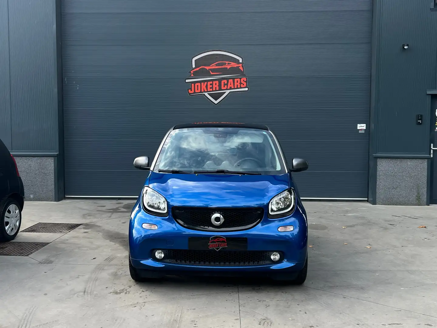 smart forTwo Automaat 0.9Turbo Navi Airco Panorama Cruis Bleu - 1