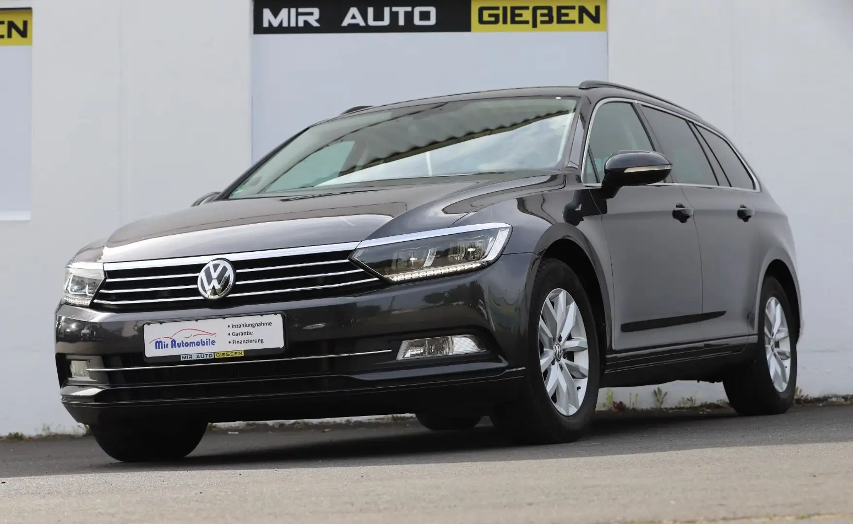Volkswagen Passat Variant Passat 2.0 TDI DSG Variant Comfortline NAVI AHK Grau - 1