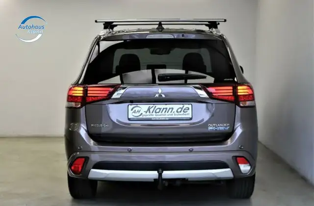 Mitsubishi Outlander view 7